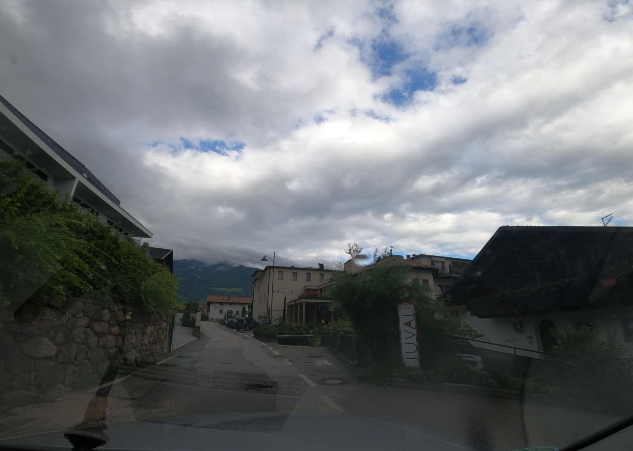 Street view near Garni Juval, Tirolo