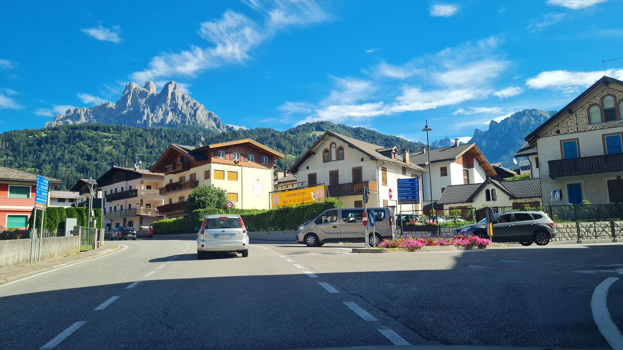 Street view near Brunet The Dolomites Resort, Transacqua — © laniuscollurio (CC BY-SA · Mapillary)