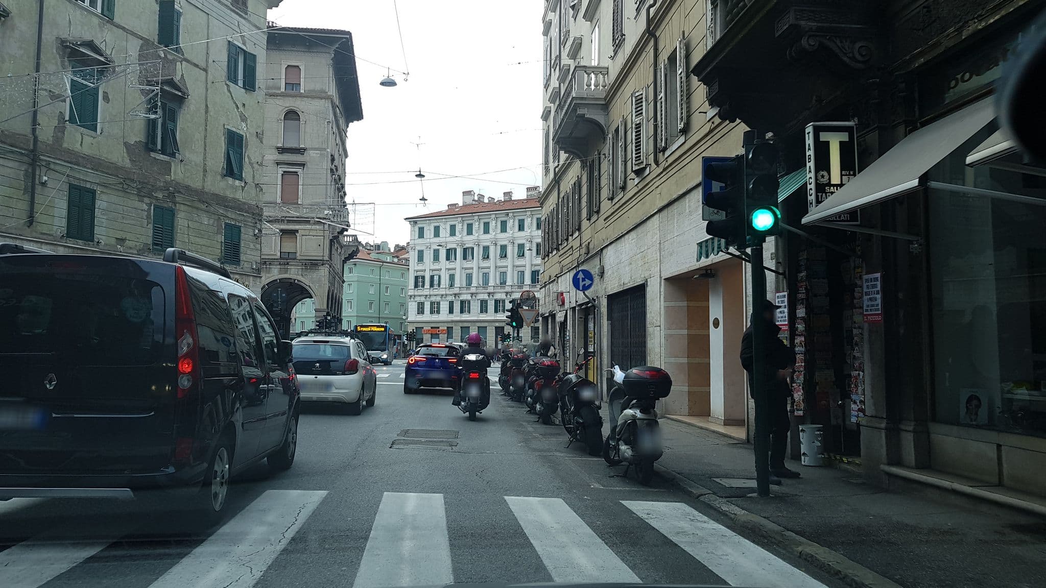 Street view near Albergo Brioni, Trieste — © igorzo (CC BY-SA · Mapillary)