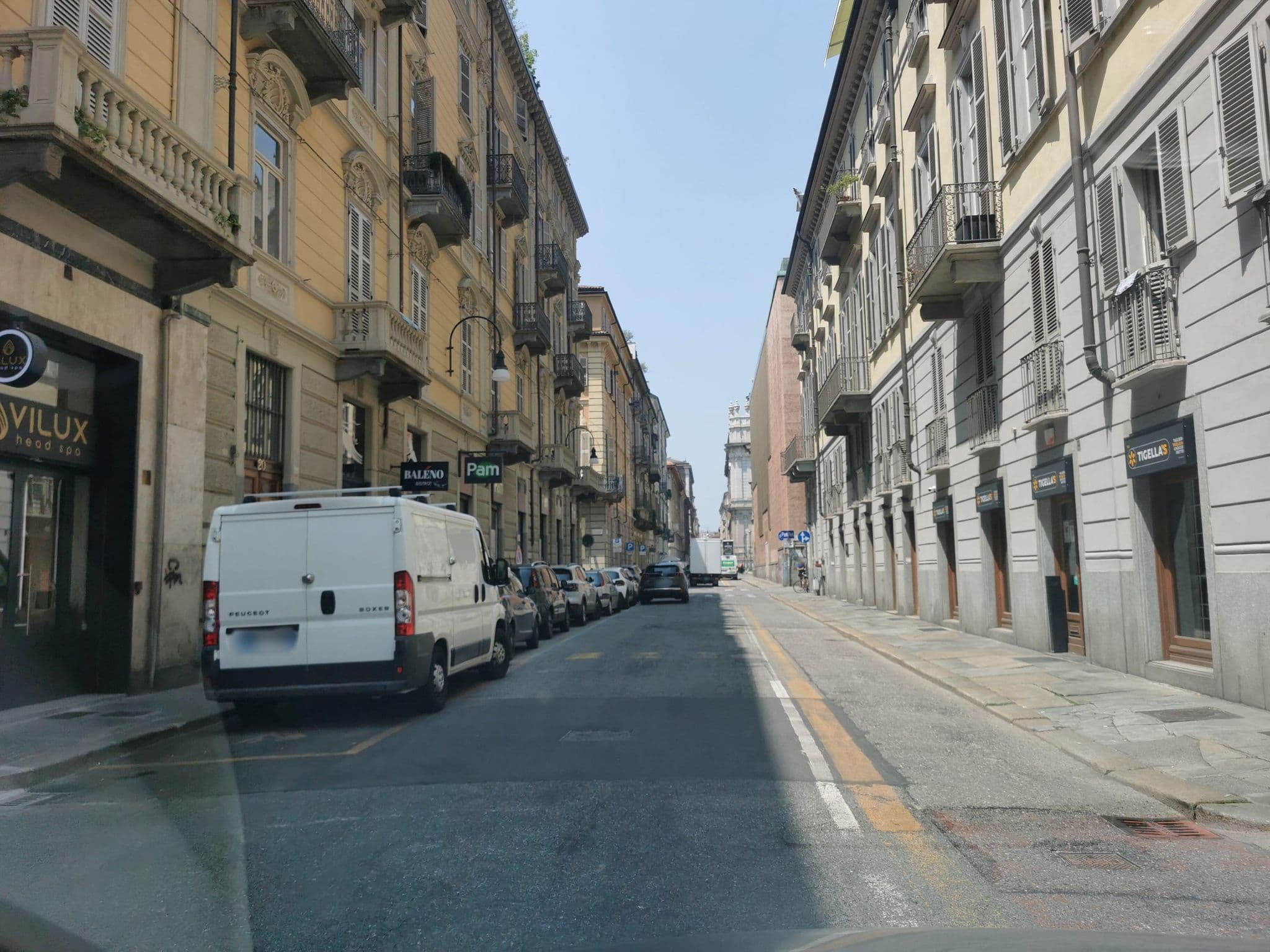 Street view near Residenze Torinesi, Circoiscrizione I — © canfe (CC BY-SA · Mapillary)