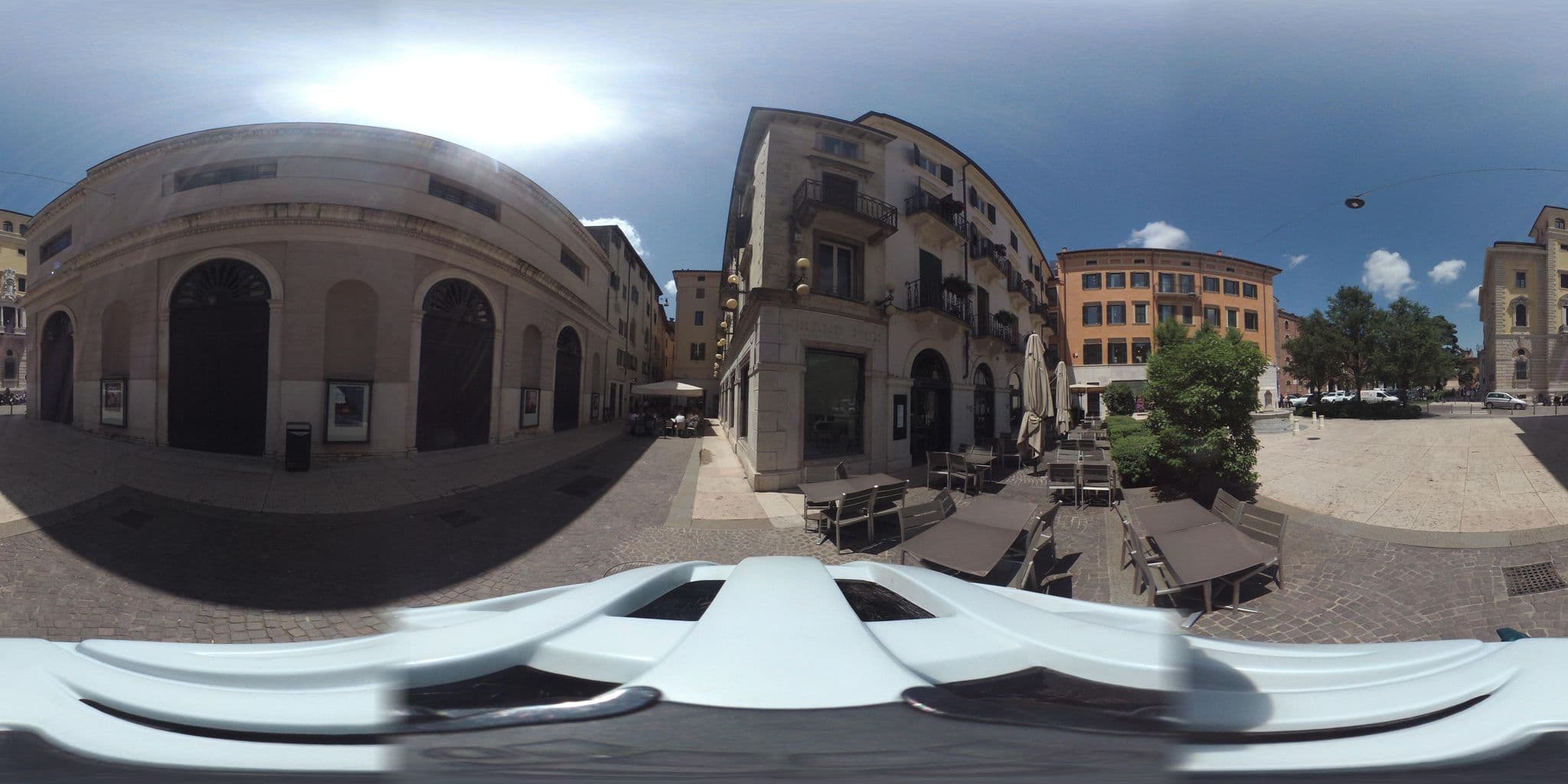 Street view near Residenza Navona, Verona