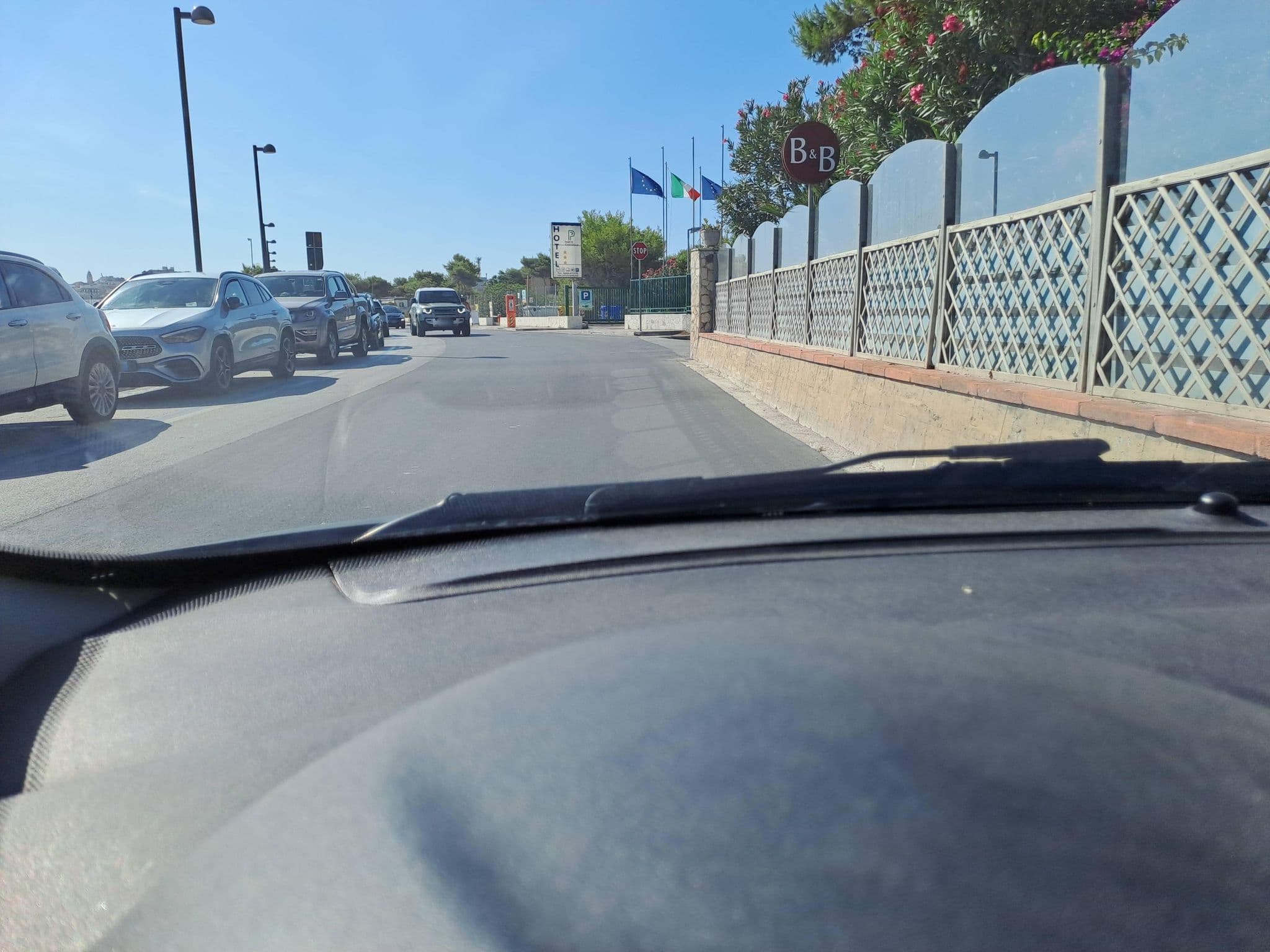 Street view near Hotel Vela Velo Club, Vieste — © lux17 (CC BY-SA · Mapillary)