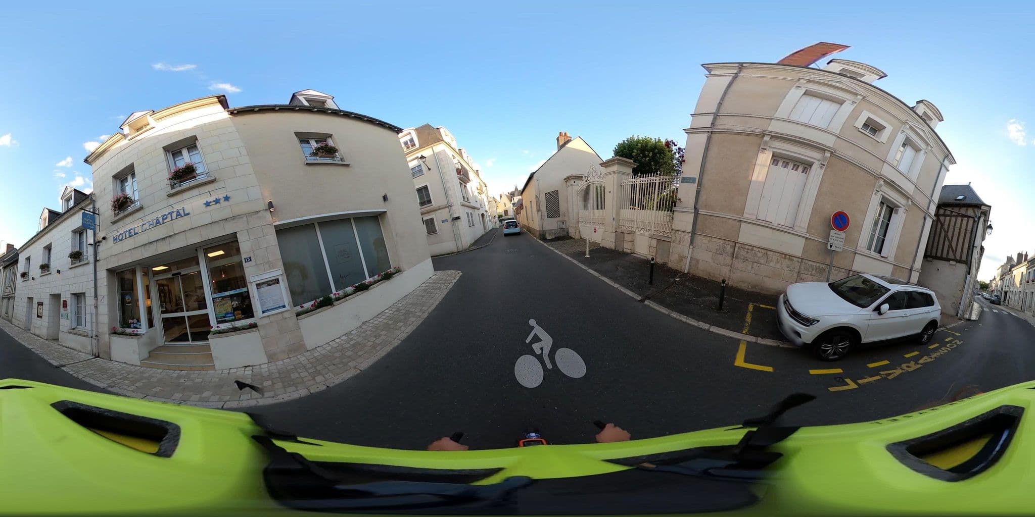 Street view near Gîtes Les Charmilles, Amboise — © velocamion (CC BY-SA · Mapillary)