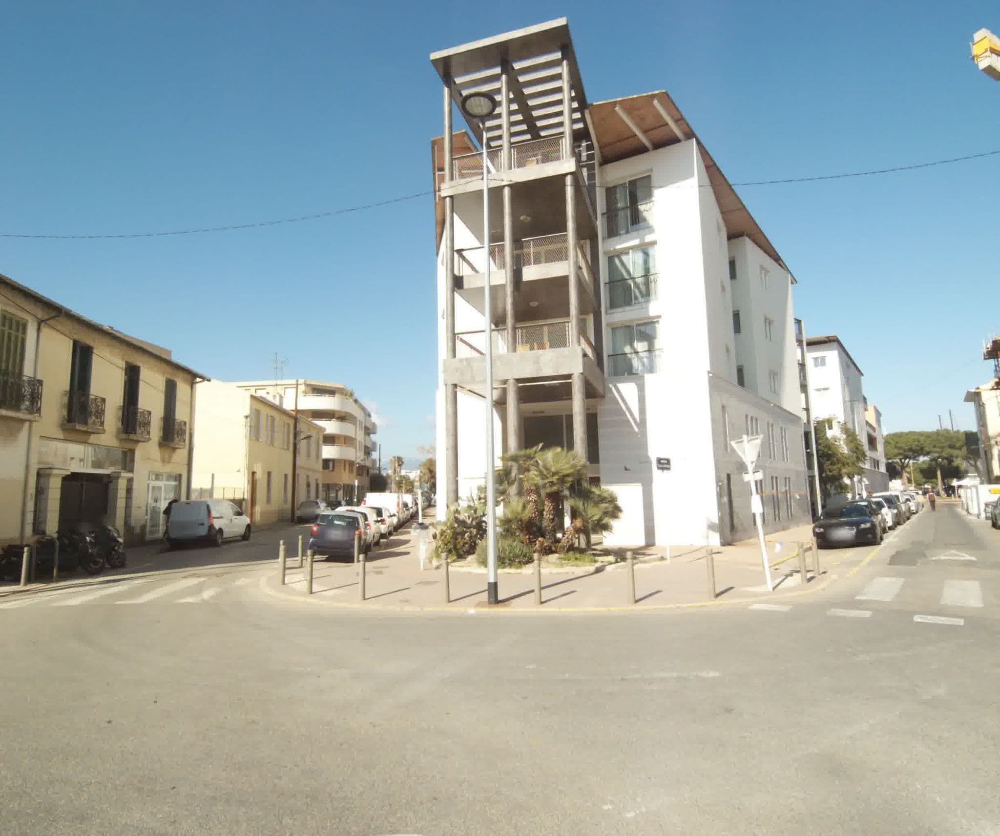 Street view near Résidence premium Port-Prestige Pierre & Vacances, Antibes — © sogefi (CC BY-SA · Mapillary)