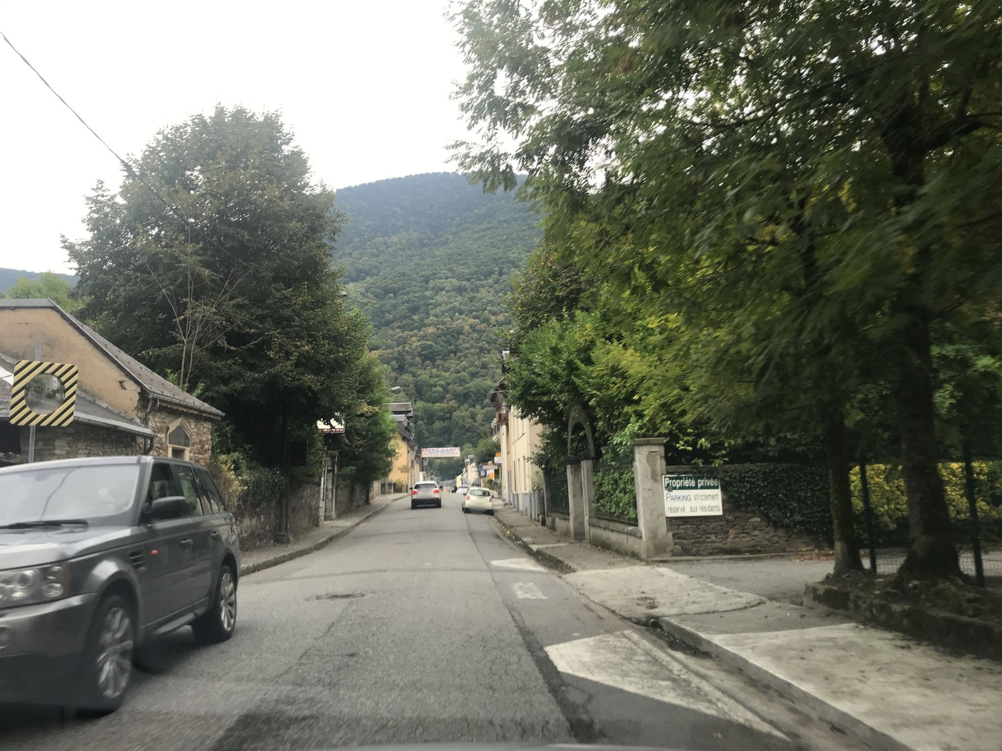 Street view near La Villa d'Alti, Bagnères-de-Luchon — © pgiraud (CC BY-SA · Mapillary)