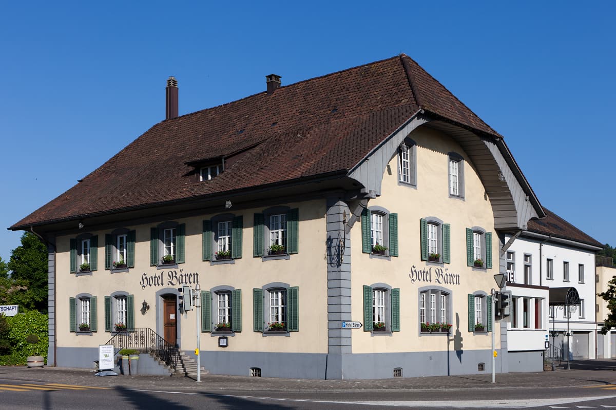 Bären (via Wikimedia Commons, CC BY 3.0)
