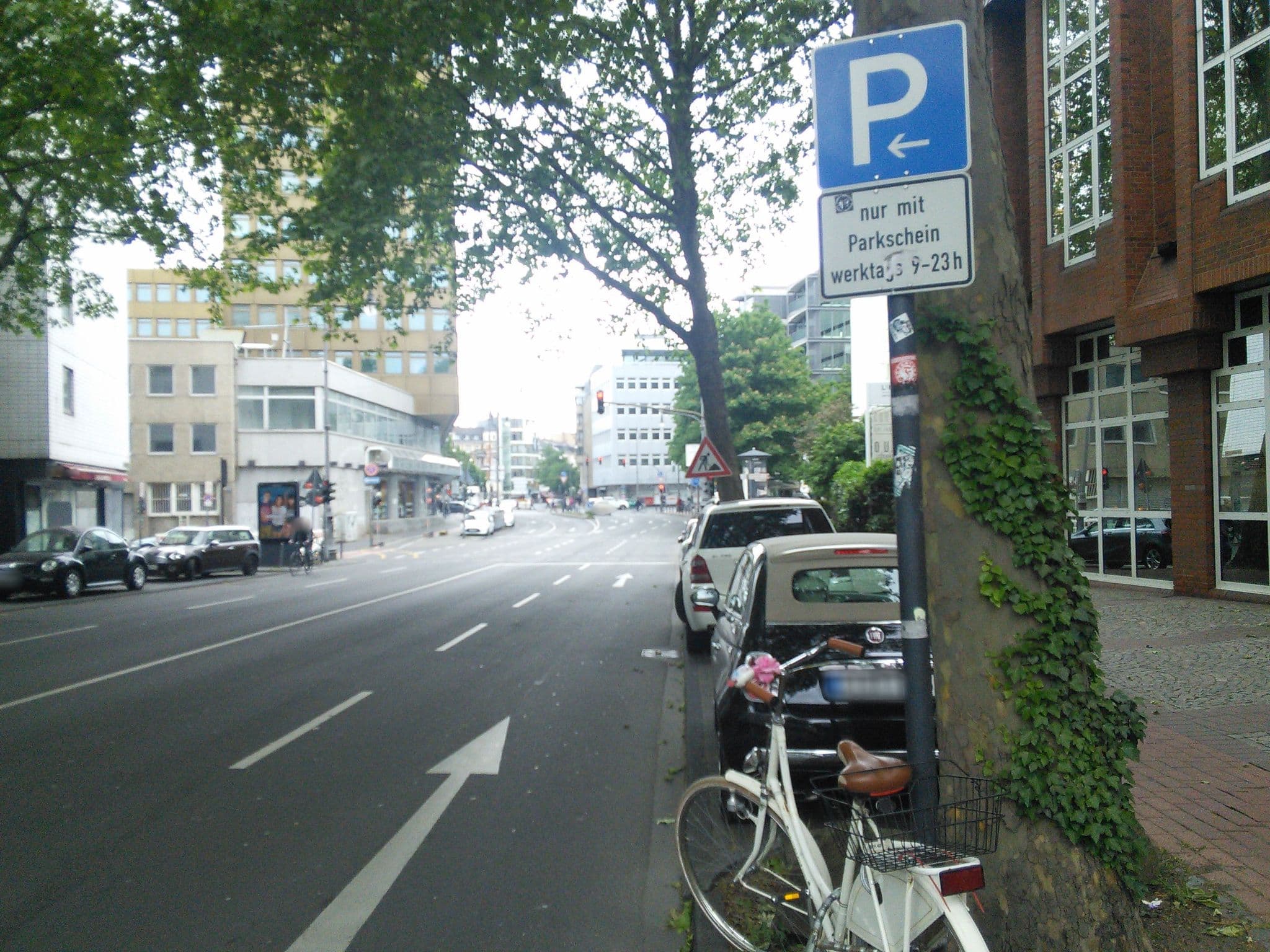 Street view near Lindner Hotel Cologne City Plaza - JDV by Hyatt, Köln — © raymond (CC BY-SA · Mapillary)