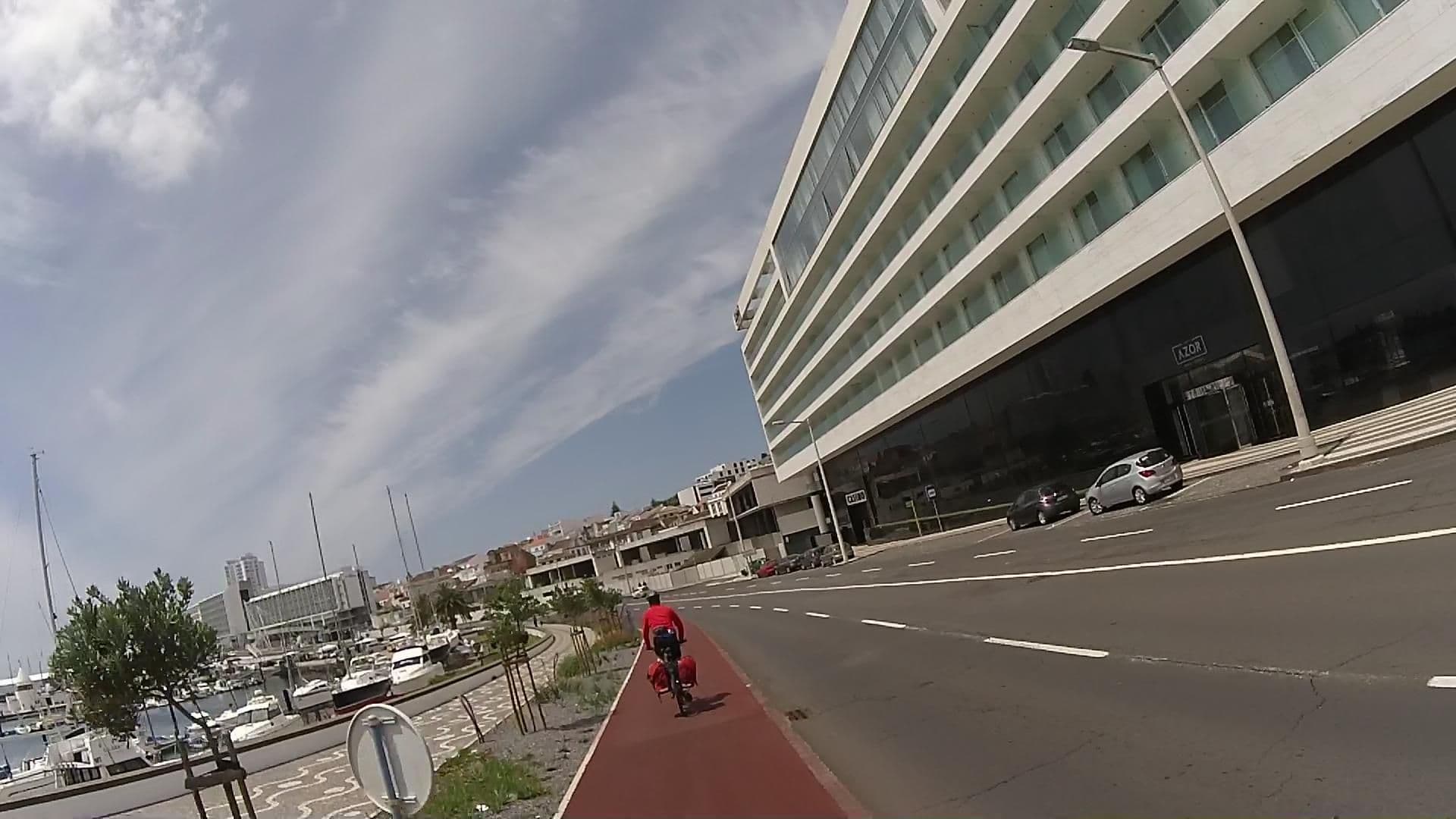 Street view near Azor Hotel, Ponta Delgada — © ligfietser (CC BY-SA · Mapillary)