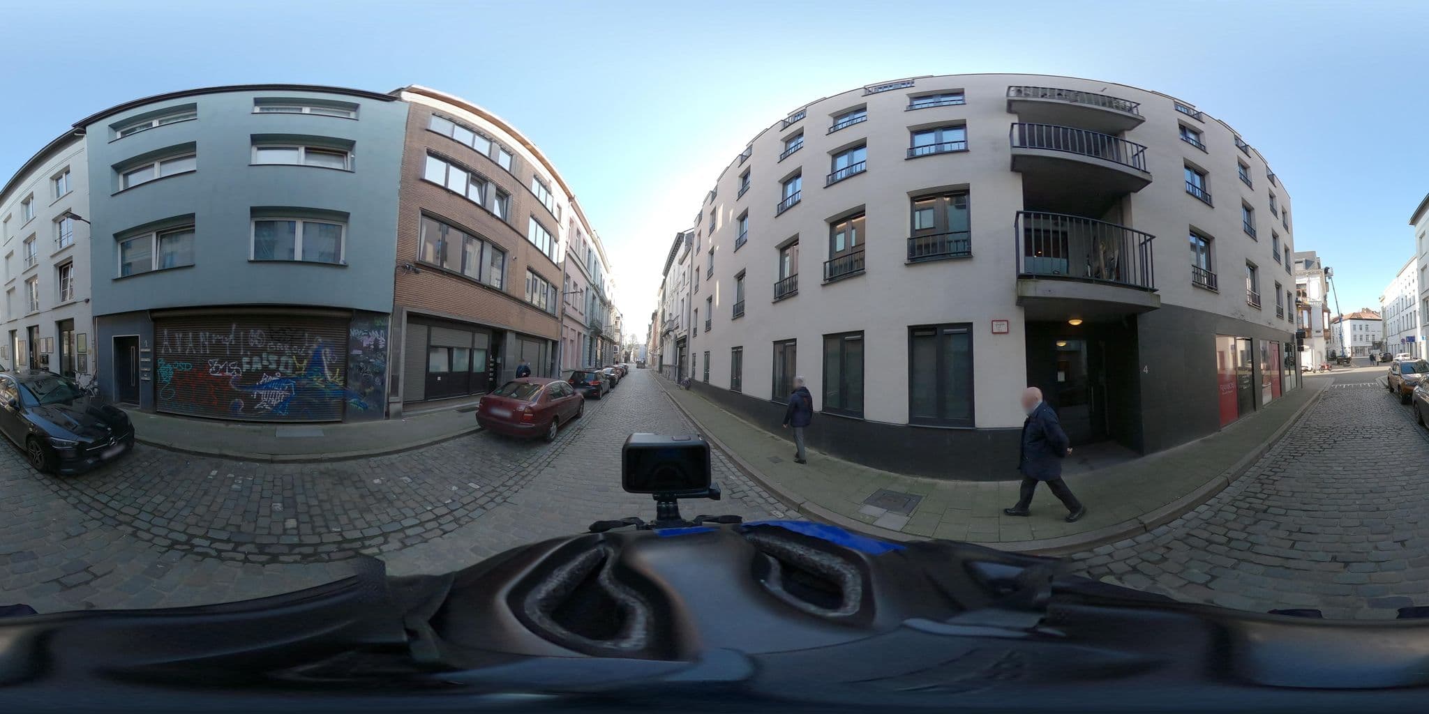 Street view near Dolfijn Hostel, Antwerp — © konink360 (CC BY-SA · Mapillary)