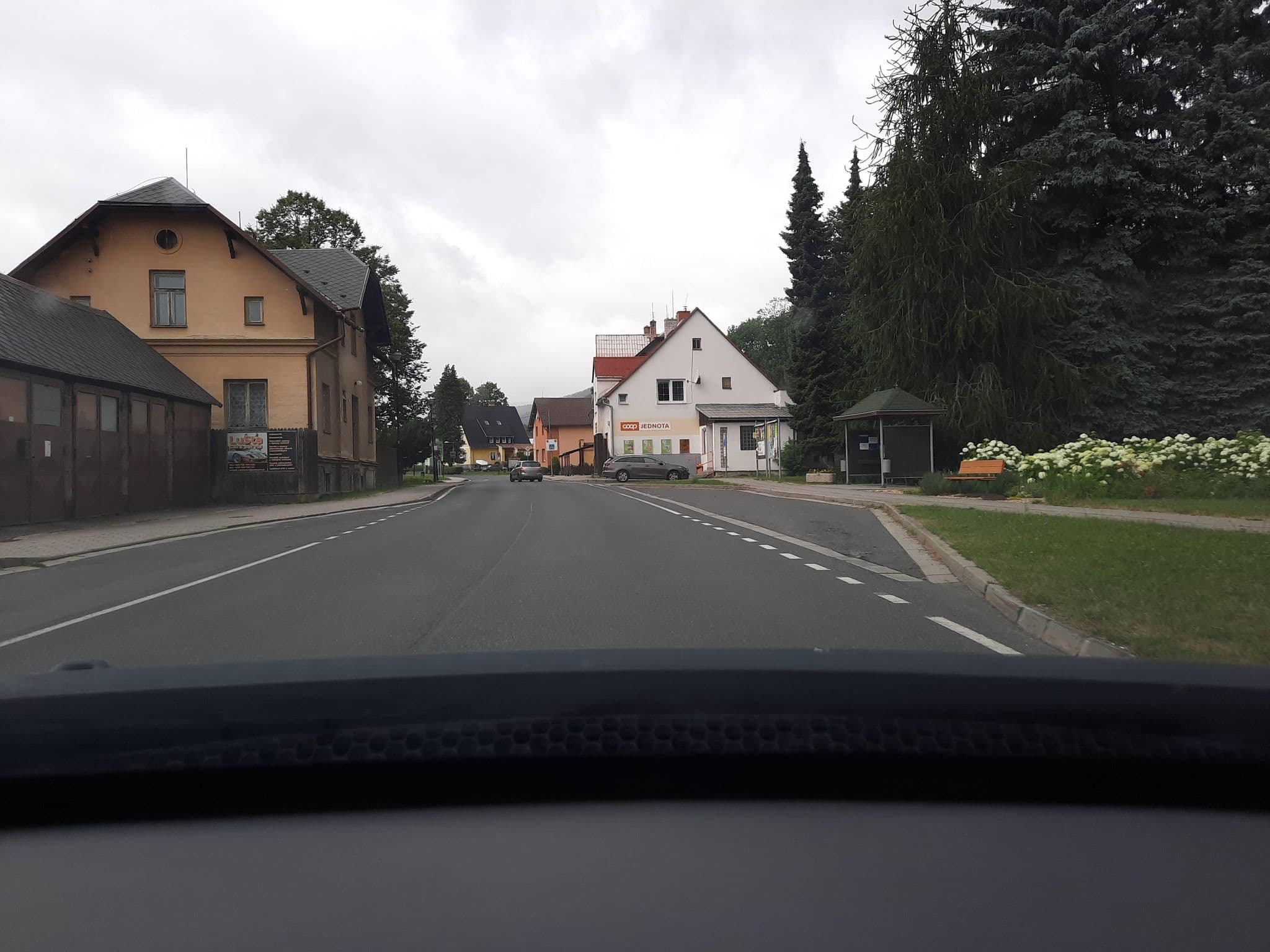 Street view near Villa Rochus, Lipová-lázně — © ondrejlopatka (CC BY-SA · Mapillary)