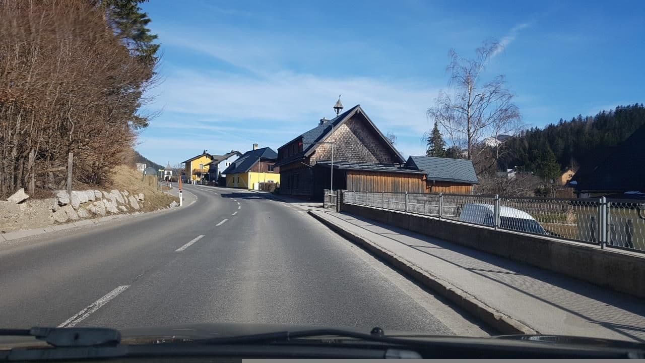 Street view near Mariazeller Alpen Chalet, Mariazell — © mik007 (CC BY-SA · Mapillary)