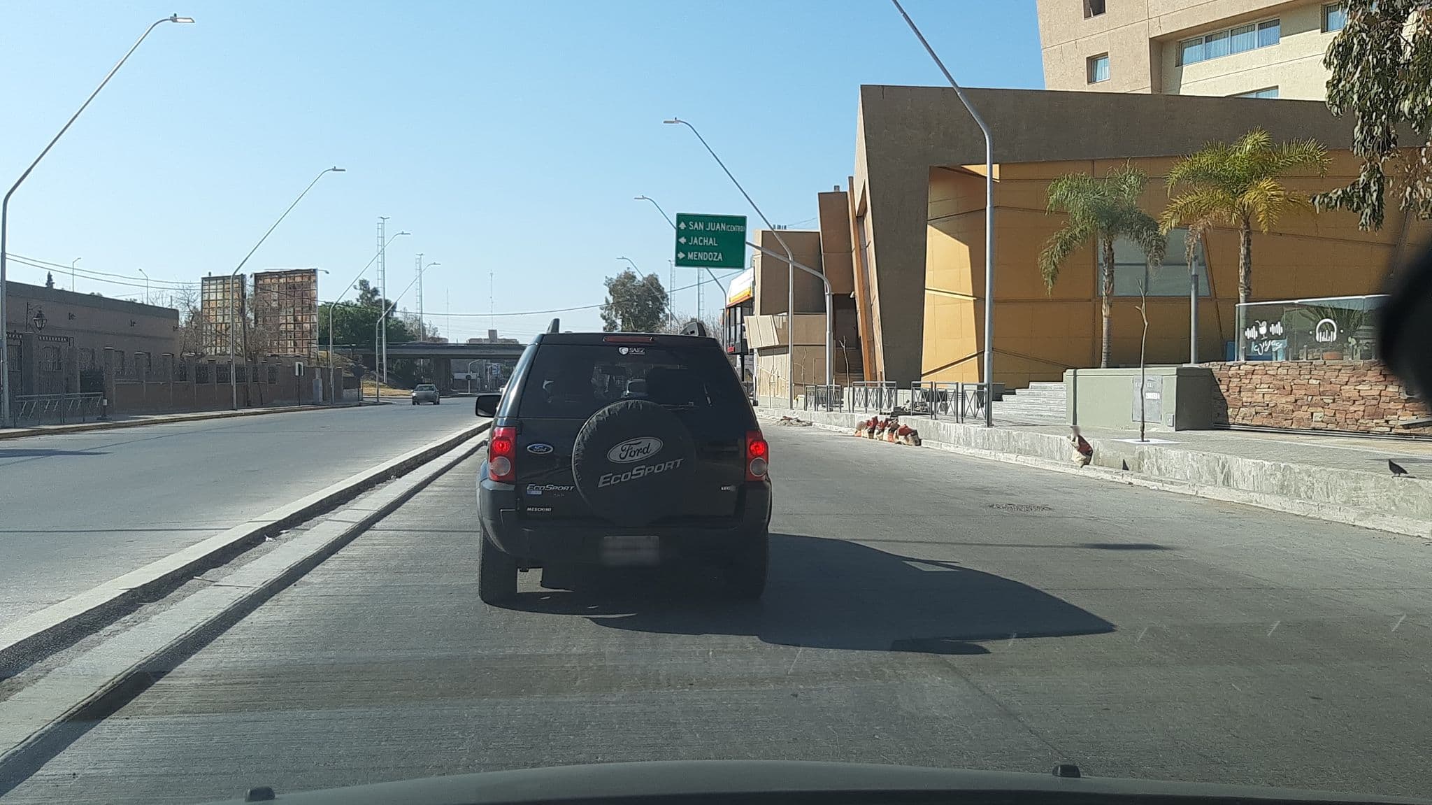 Street view near Del Bono Park Hotel Spa & Casino, San Juan — © guillemmal (CC BY-SA · Mapillary)