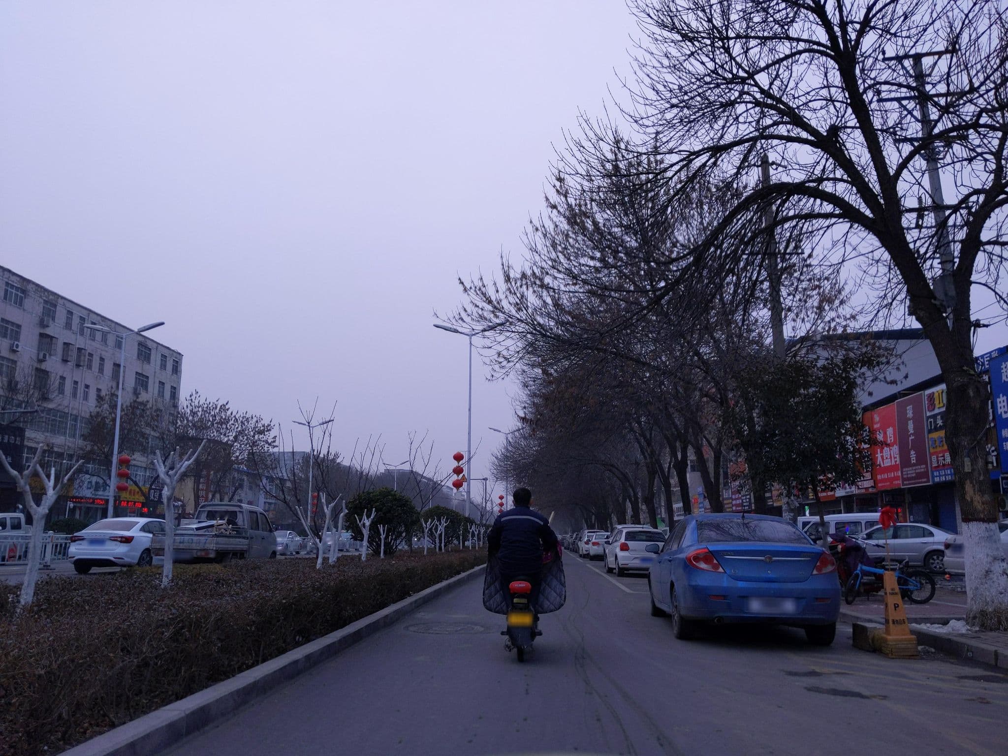 Street view near 濮阳加州酒店, Puyang Chengguanzhen — © RealHacker (CC BY-SA · Mapillary)