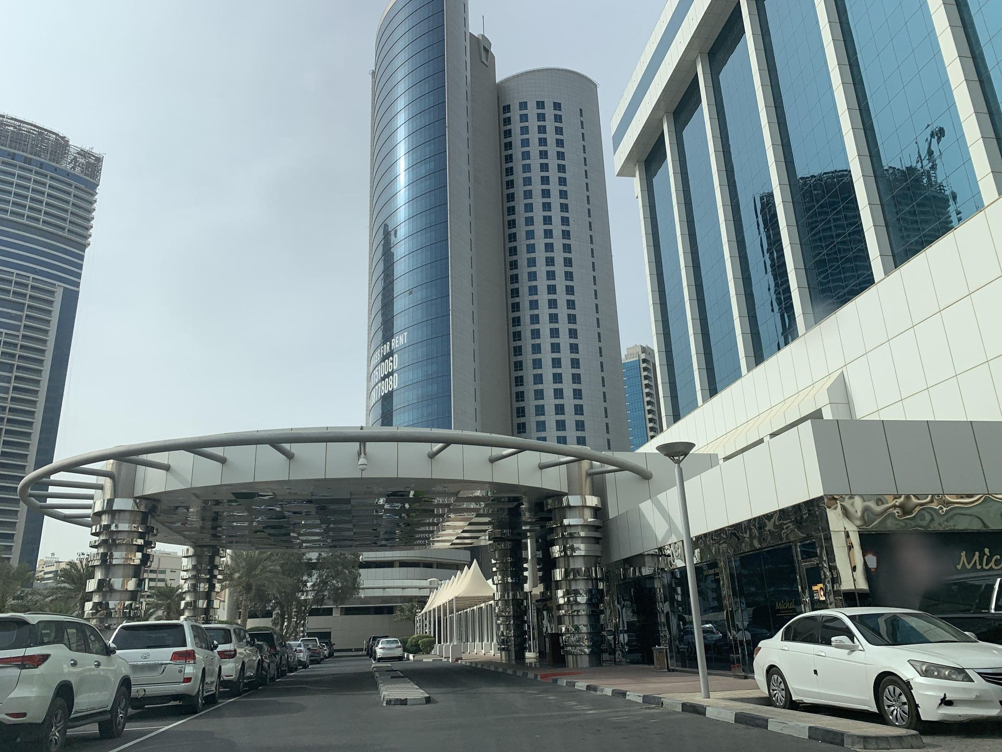 Street view near The Diplomat Residence Radisson, Manama — © sherif1234 (CC BY-SA · Mapillary)