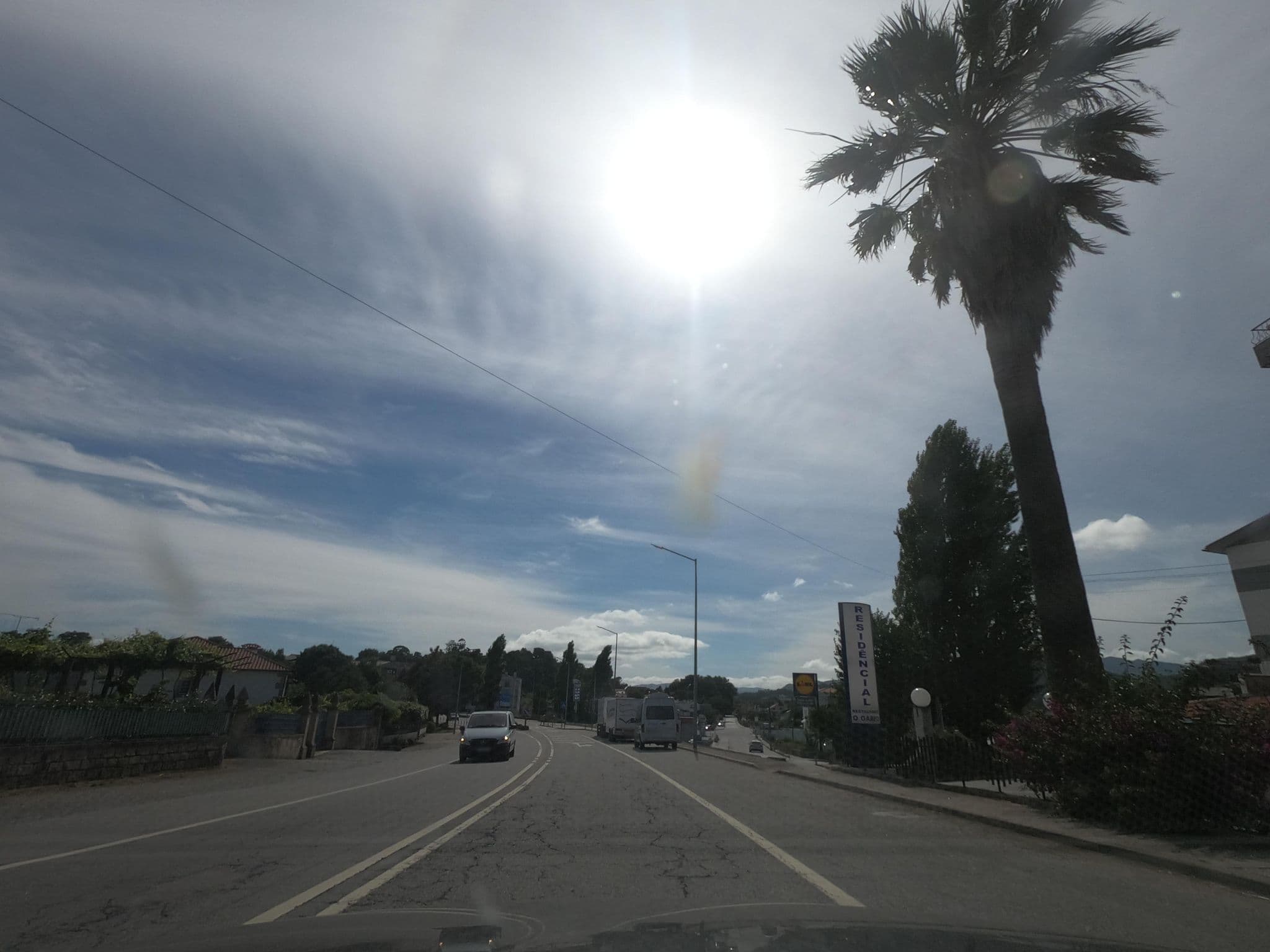 Street view near Residencial O Garfo, Ponte de Lima — © filohipo (CC BY-SA · Mapillary)