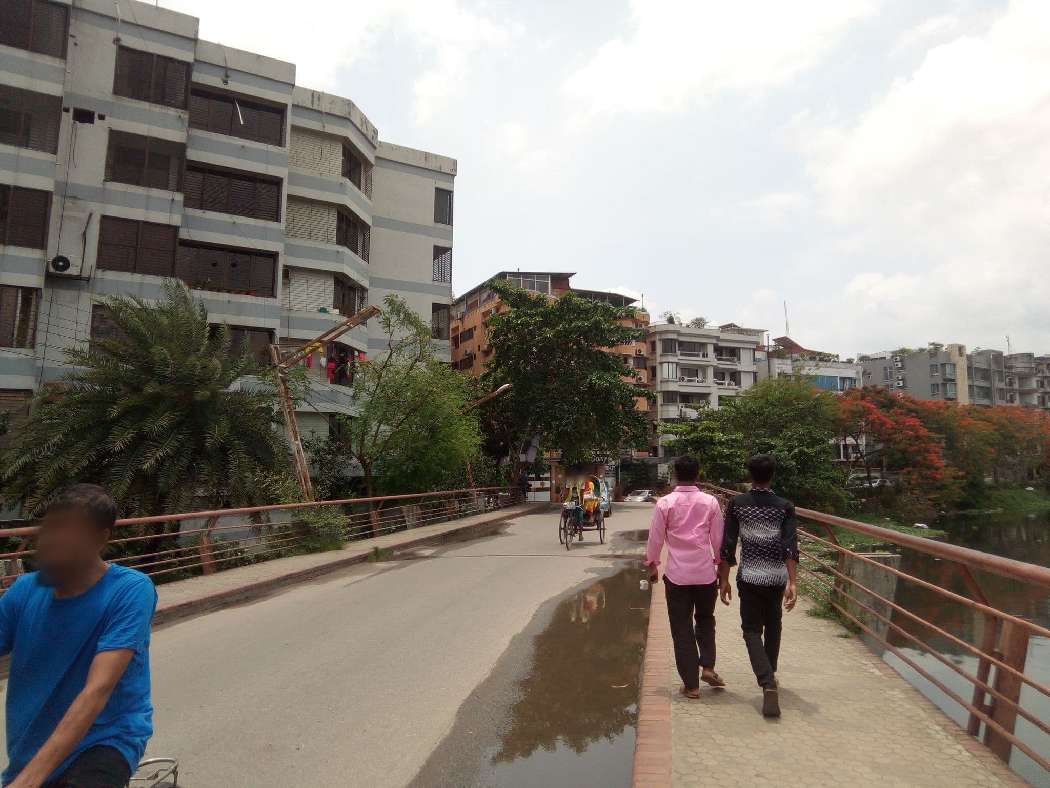 Street view near Hotel lake breeze, Bhatara — © mapdhaka (CC BY-SA · Mapillary)