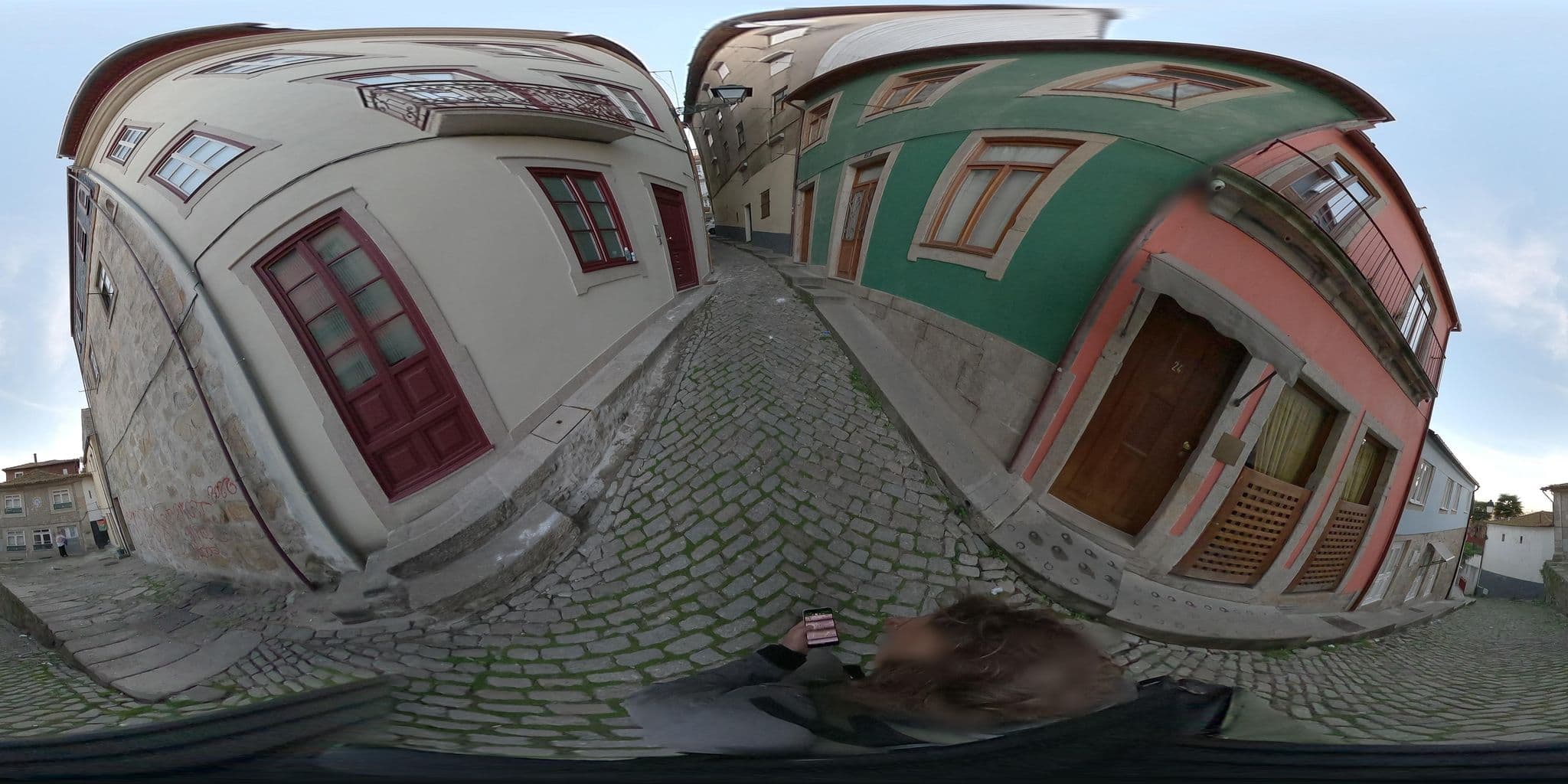 Street view near Casa Ferraz, Porto
