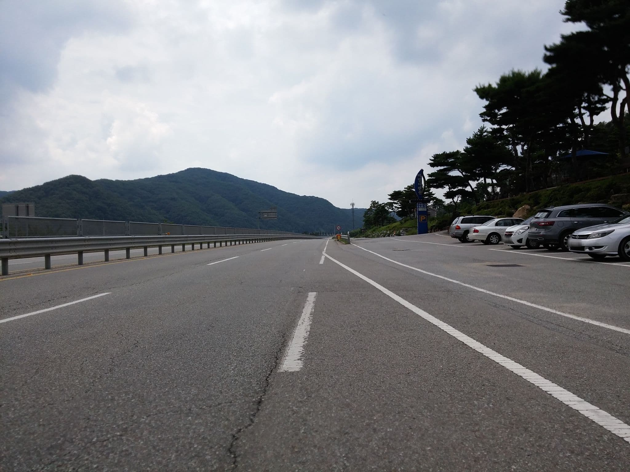 Street view near 비발디펜션, Gongju — © alimamo (CC BY-SA · Mapillary)