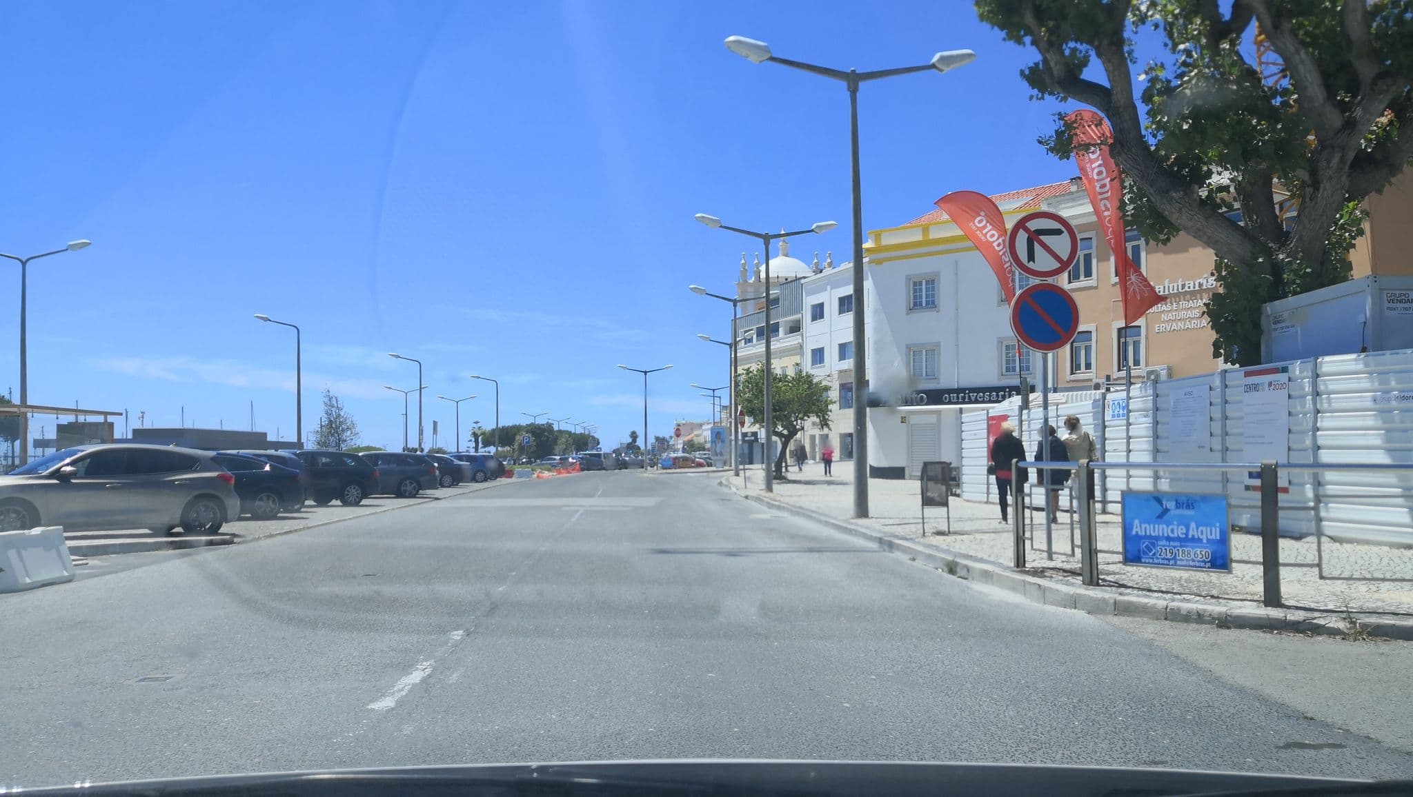 Street view near Hotel Dona Maria, Figueira da Foz — © sanjorgepinho (CC BY-SA · Mapillary)