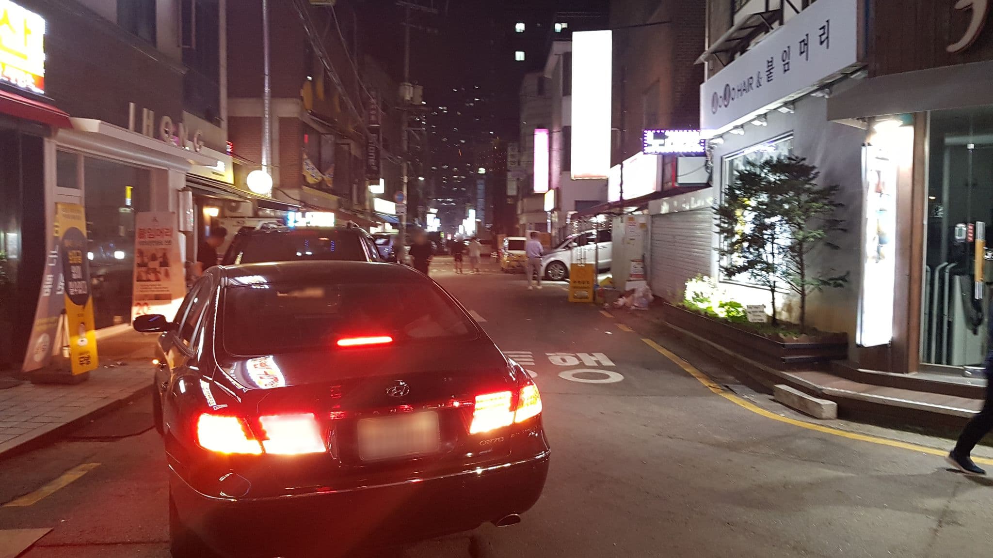 Street view near 호텔뜨랑블루, Siheungdong — © z3ttacht (CC BY-SA · Mapillary)