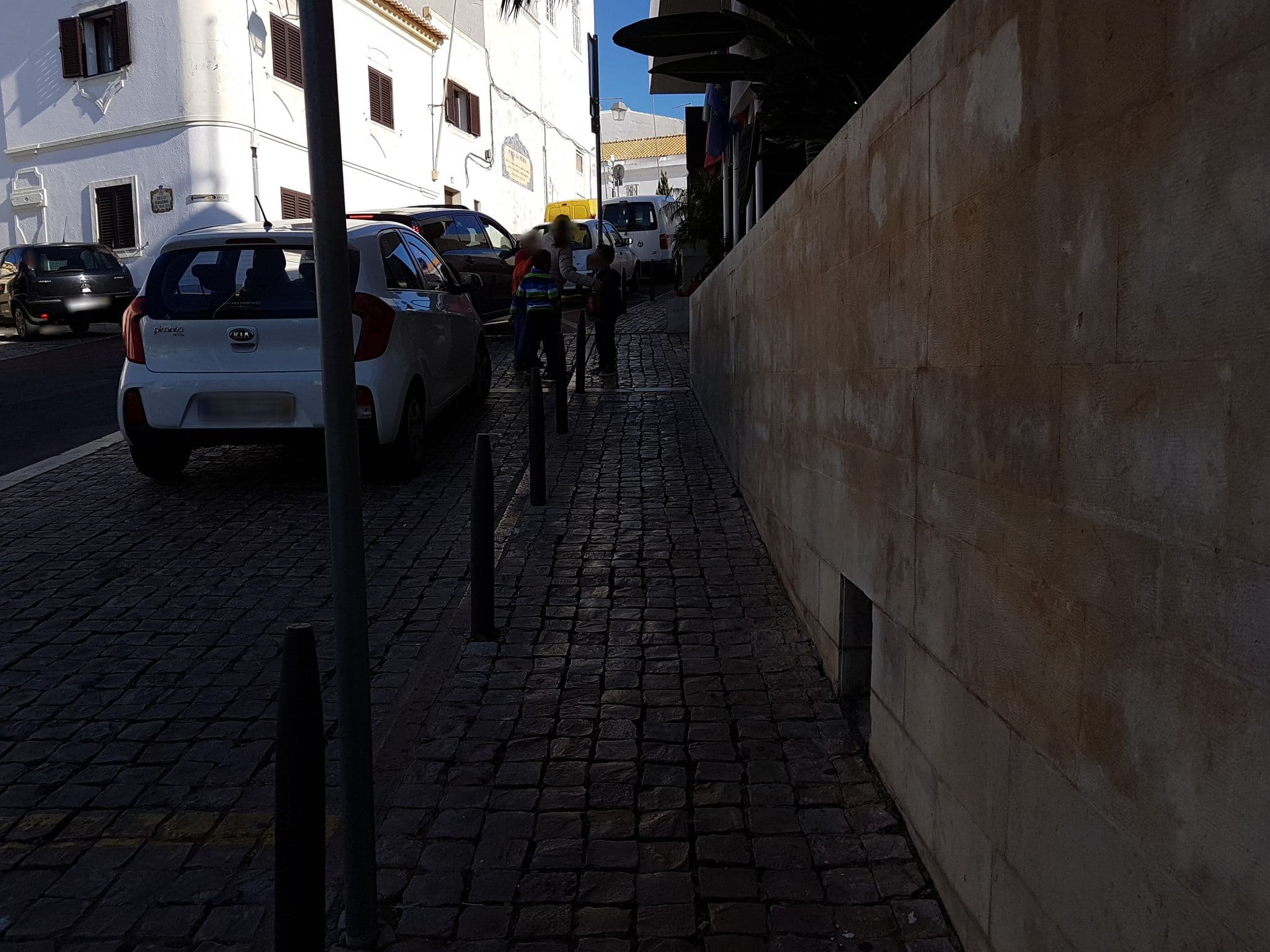 Street view near Sol e Mar, Albufeira — © jopparn (CC BY-SA · Mapillary)
