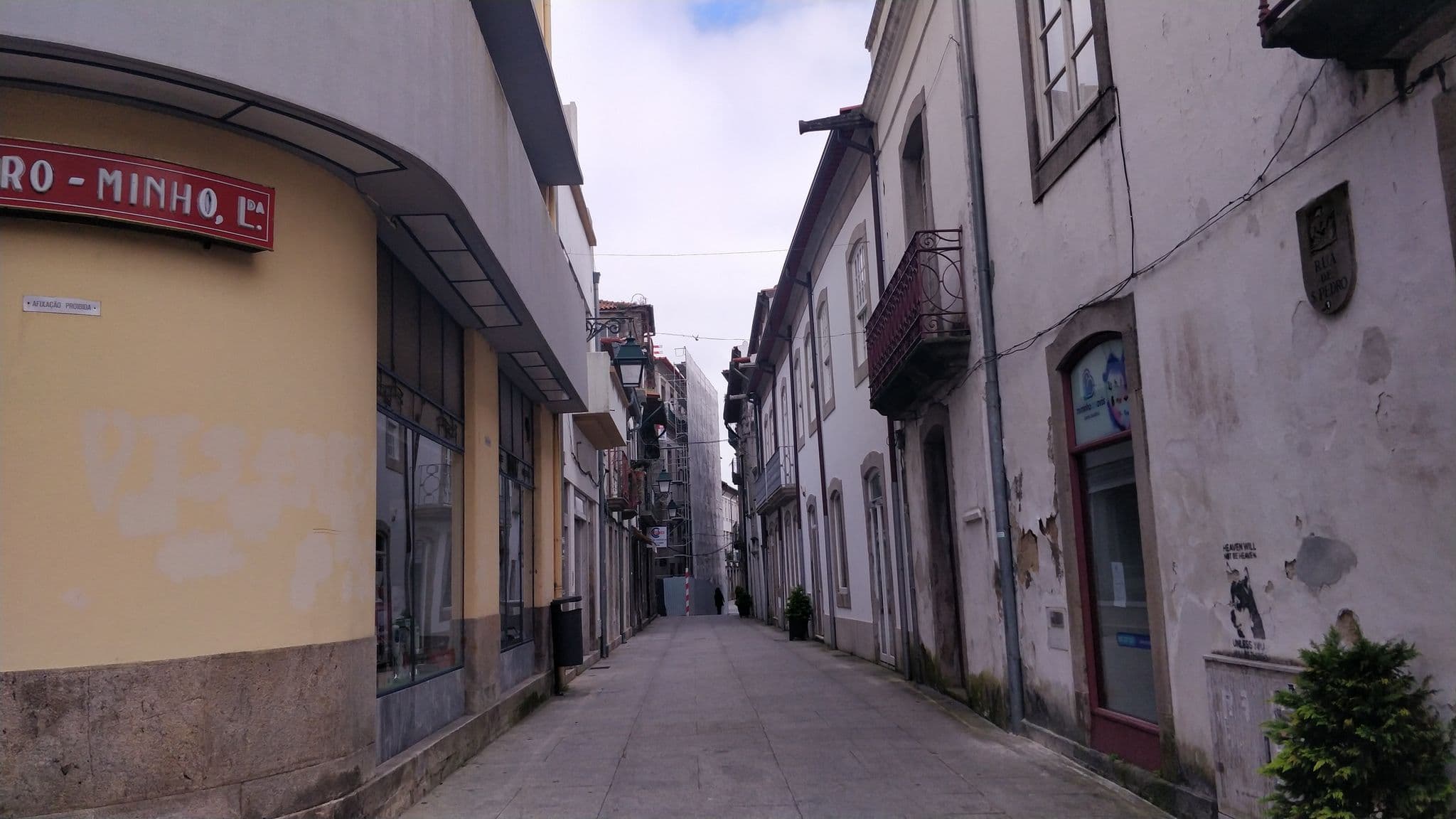 Street view near Casa dos Costa Barros, Viana do Castelo — © jpcosteira (CC BY-SA · Mapillary)