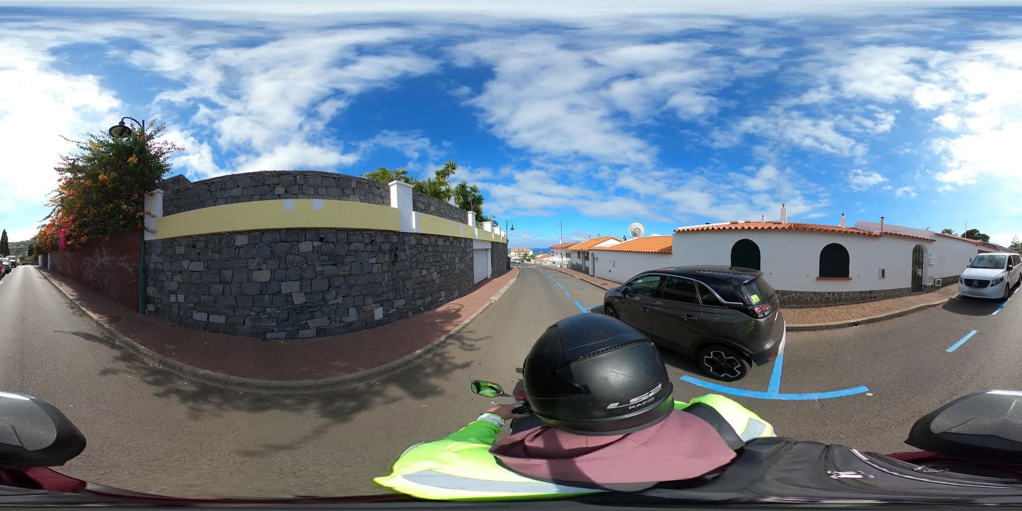 Street view near Casa Matschinegg, Caniço — © PedroSantos (CC BY-SA · Mapillary)