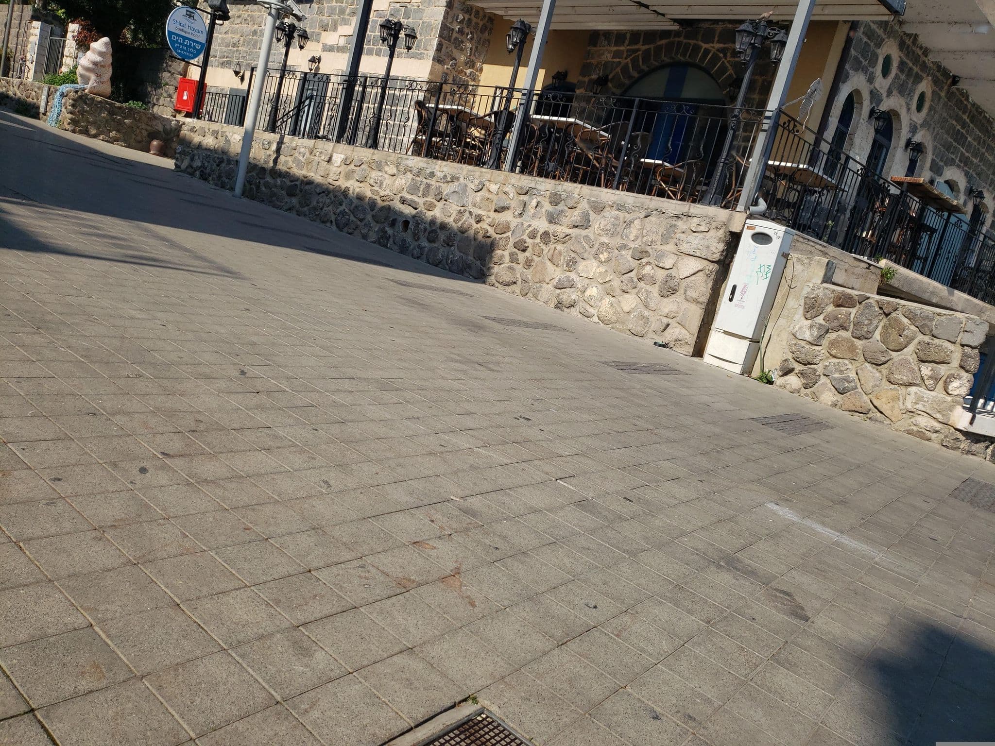 Street view near מלון בוטיק שירת הים Shirat Hayam Boutique Hotel, Tiberias — © mapfool (CC BY-SA · Mapillary)