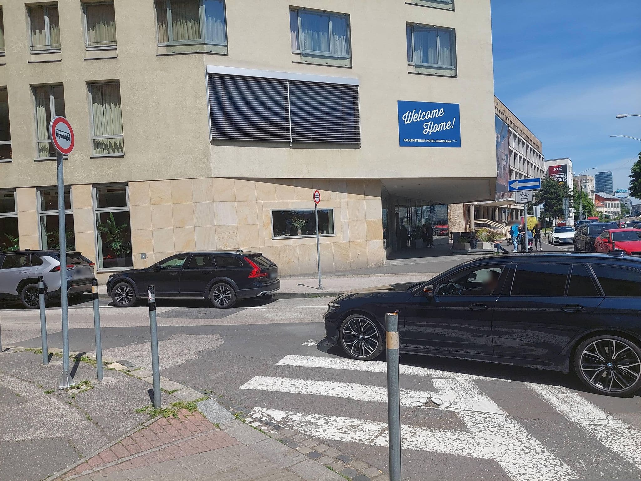 Street view near Falkensteiner Hotel Bratislava, Bratislava — © jose1711 (CC BY-SA · Mapillary)