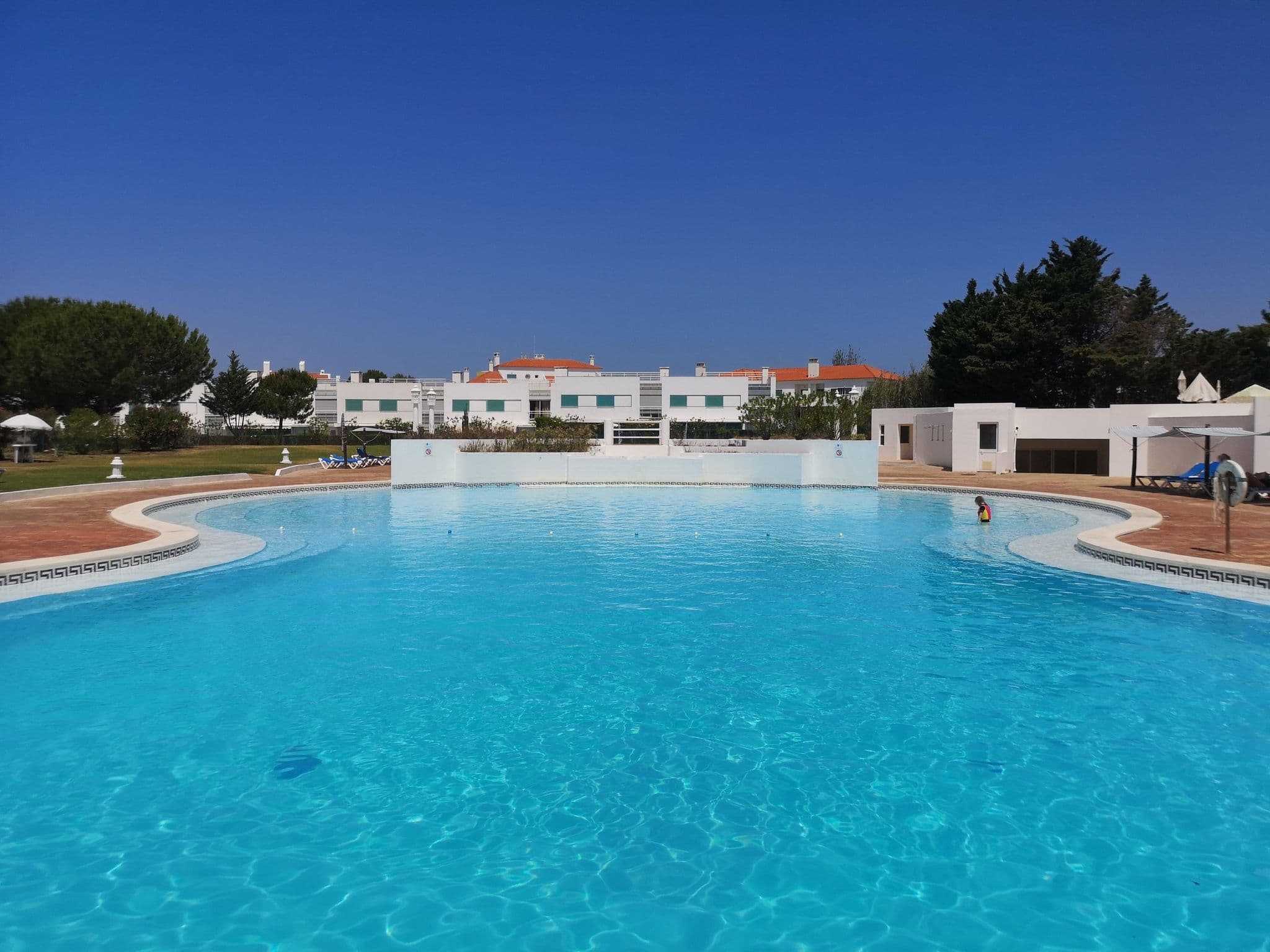 Street view near Prainha Clube Hotel, Alvor — © moon4 (CC BY-SA · Mapillary)