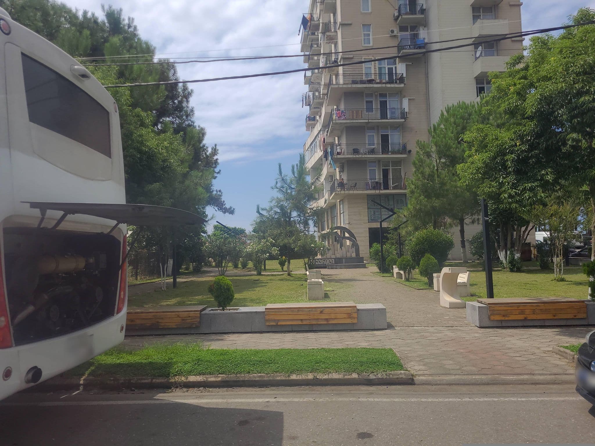 Street view near Khakheti Hotel, Kobuleti — © matsumi (CC BY-SA · Mapillary)