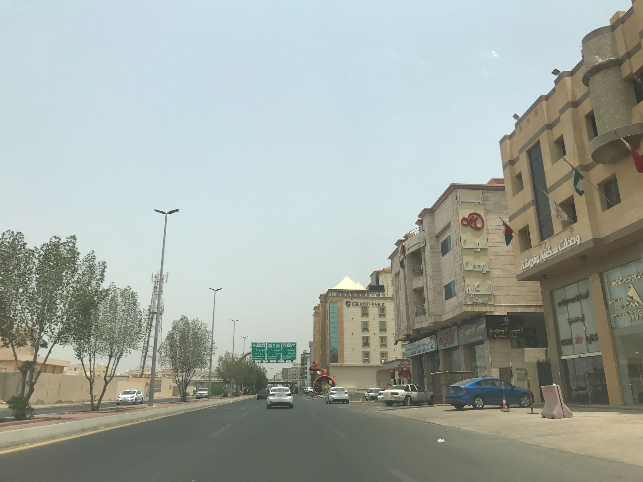 Street view near أورنايتس٢ - Our Nights Sweets, Jeddah — © hisham95 (CC BY-SA · Mapillary)