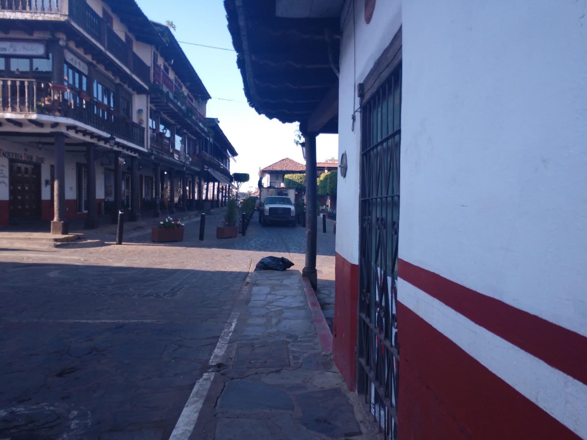 Street view near Fiesta Mazamitla, Mazamitla — © eddie845 (CC BY-SA · Mapillary)