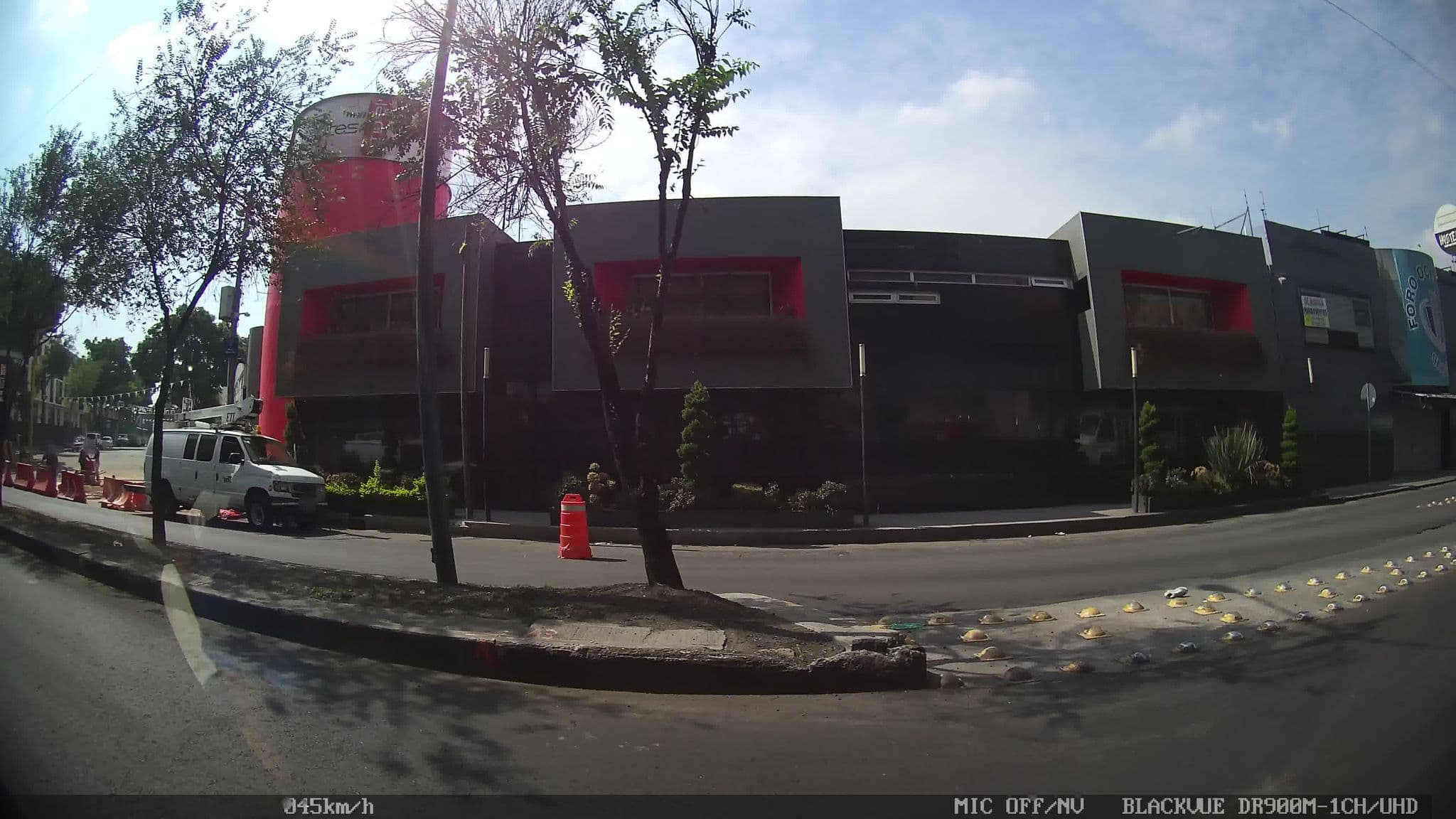 Street view near Eurosuites Oceania, Venustiano Carranza — © kaart_4 (CC BY-SA · Mapillary)