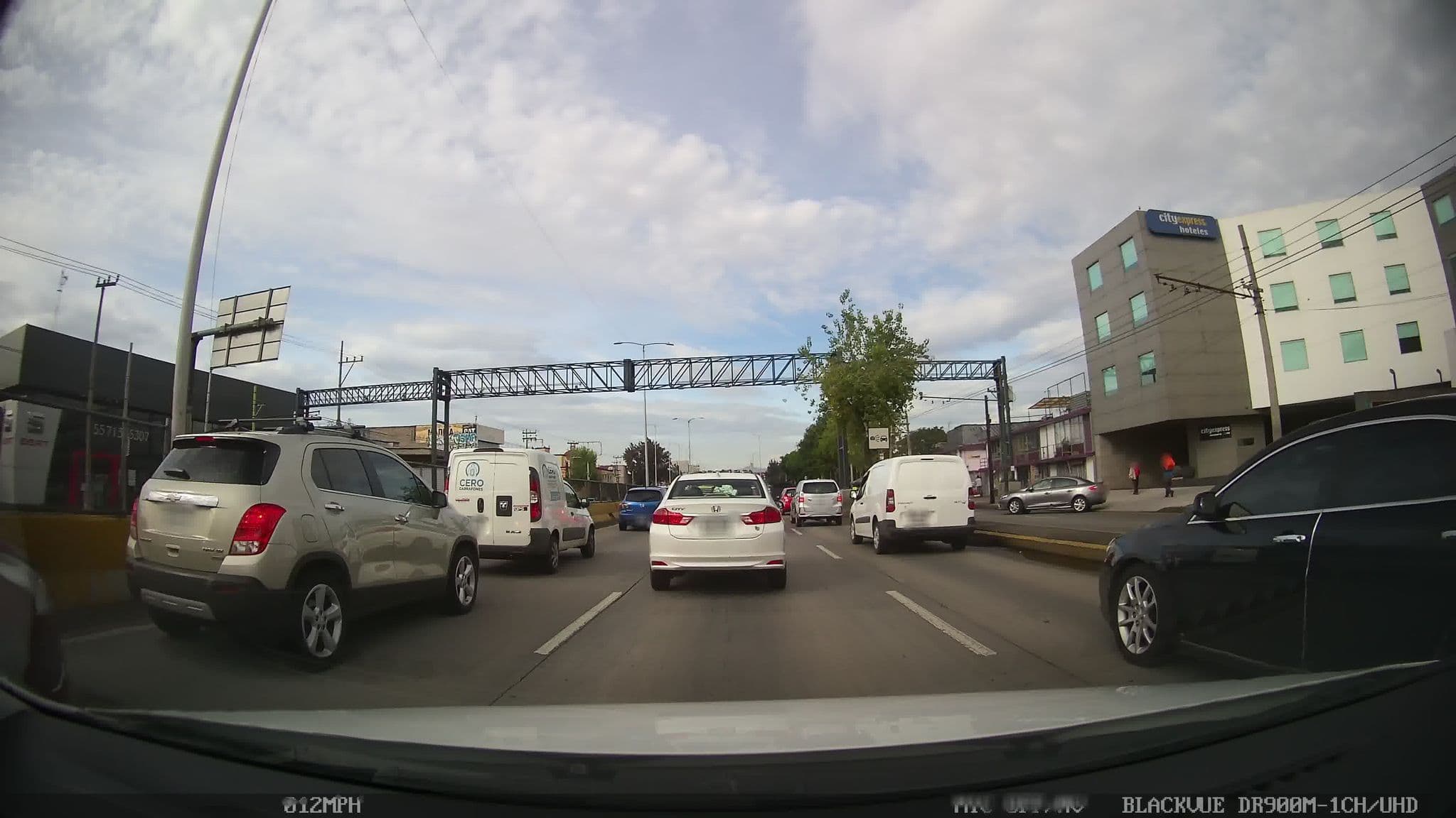 Street view near City Express Aeropuerto CDMX, Venustiano Carranza — © kaart_4 (CC BY-SA · Mapillary)