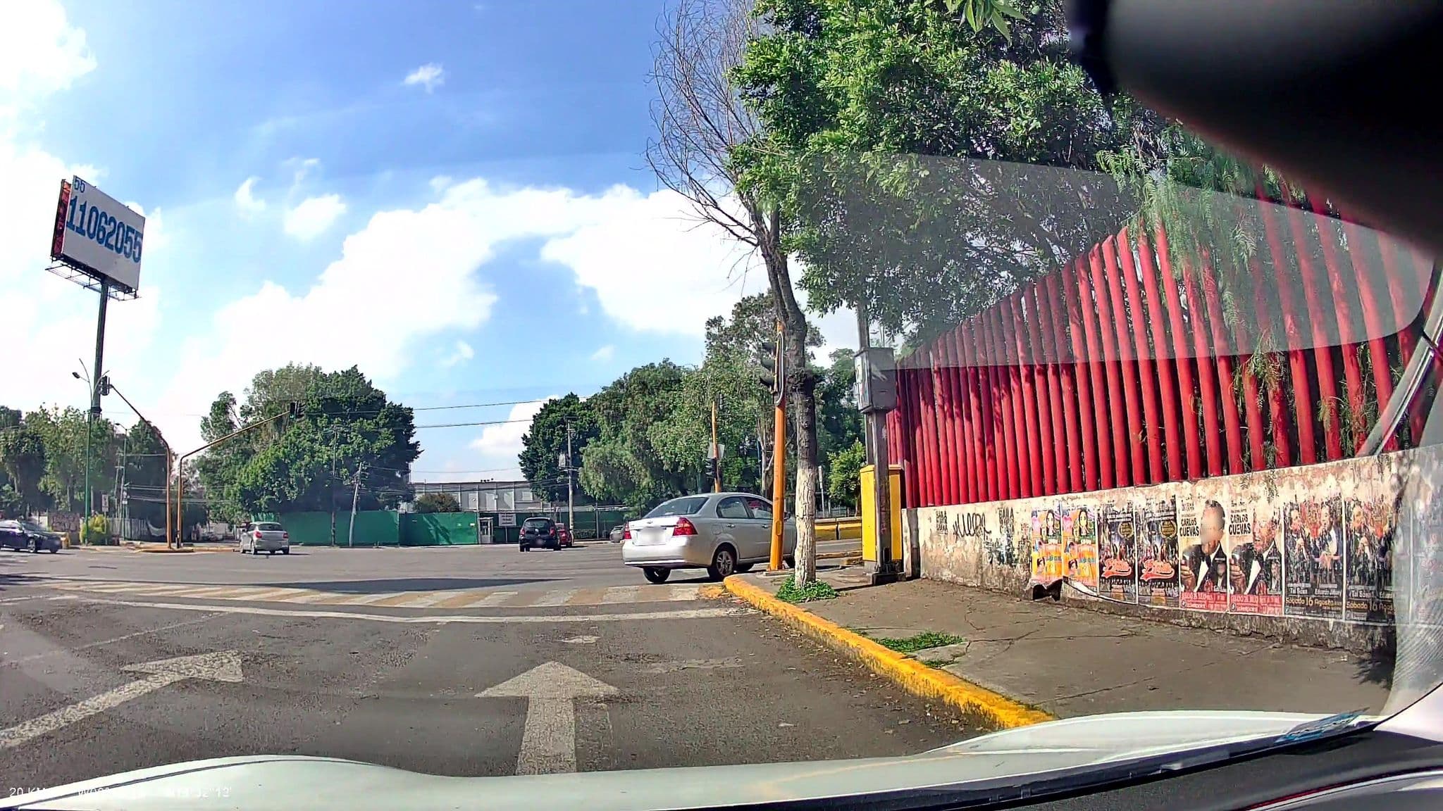 Street view near Hotel Villa Porticos, Tlalnepantla — © vsalgado (CC BY-SA · Mapillary)