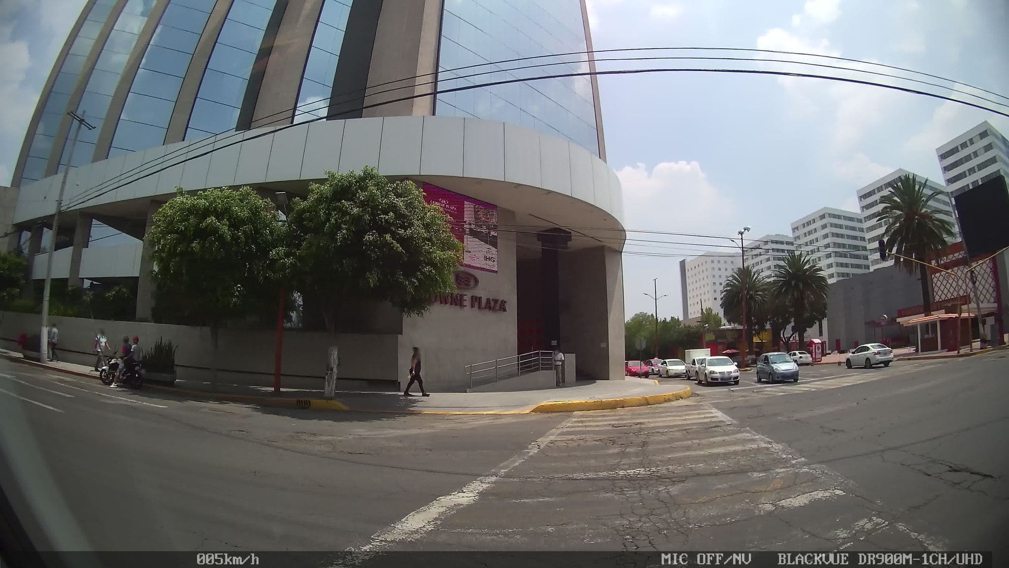 Street view near Crowne Plaza Hotel Mexico City North-Tlalnepantla, Tlalnepantla — © kaart_1 (CC BY-SA · Mapillary)