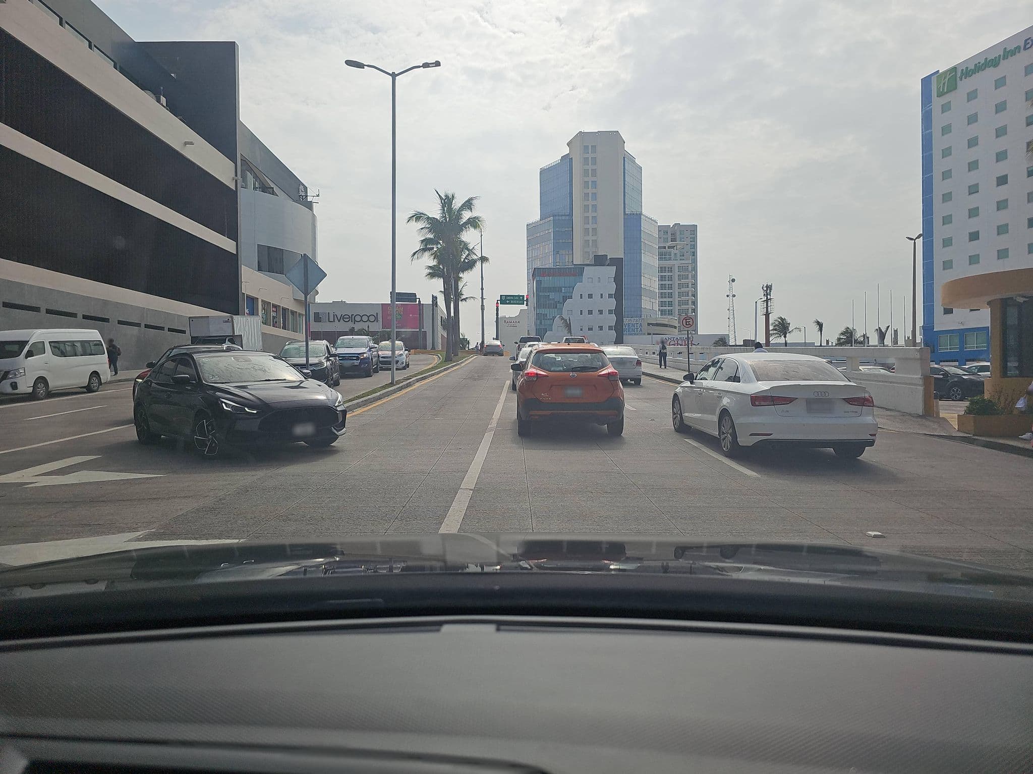 Street view near Hotel Castello, Boca del Rio — © ezaratemx (CC BY-SA · Mapillary)