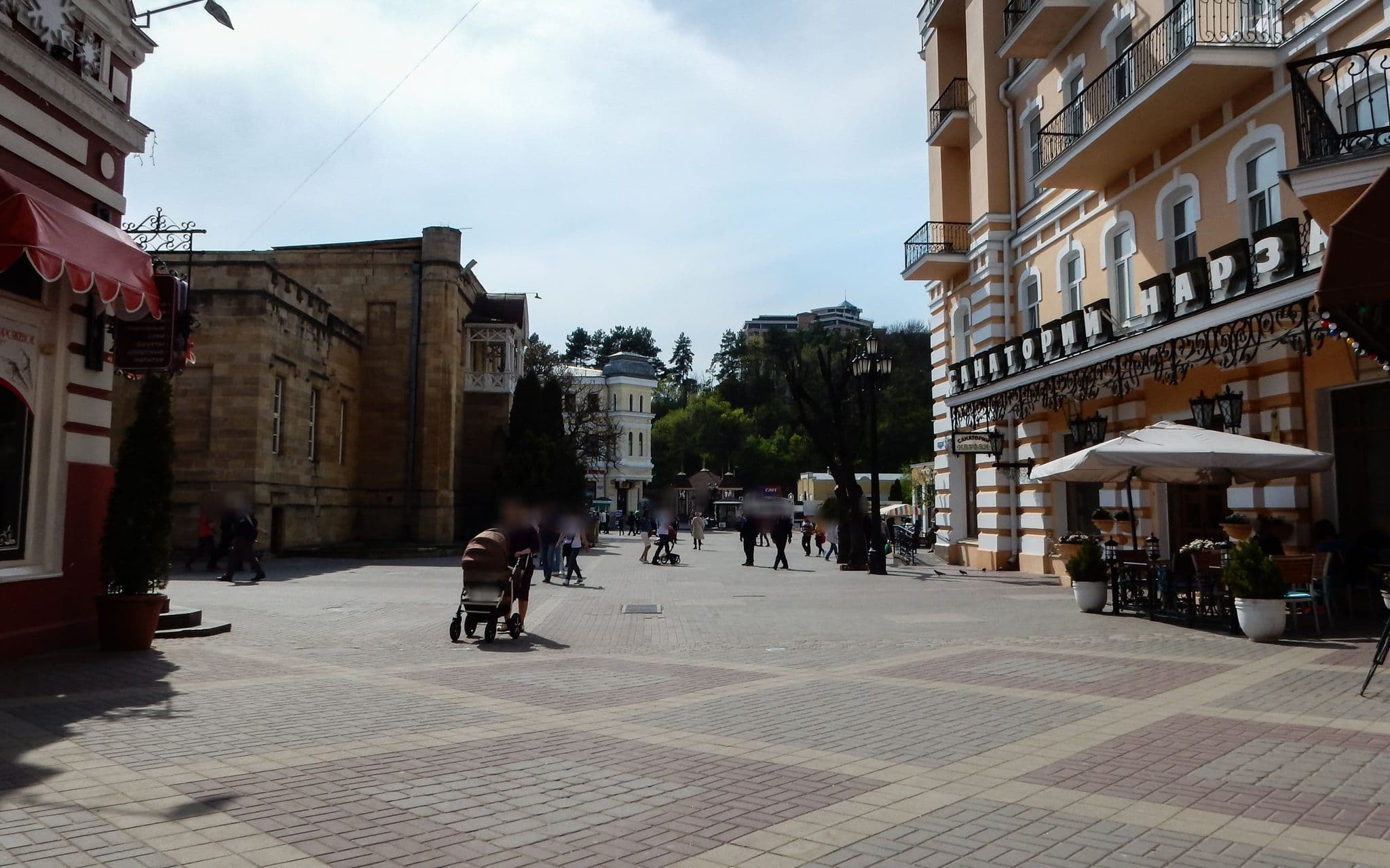 Street view near Санаторий «Нарзан», Kislovodsk — © artguard (CC BY-SA · Mapillary)