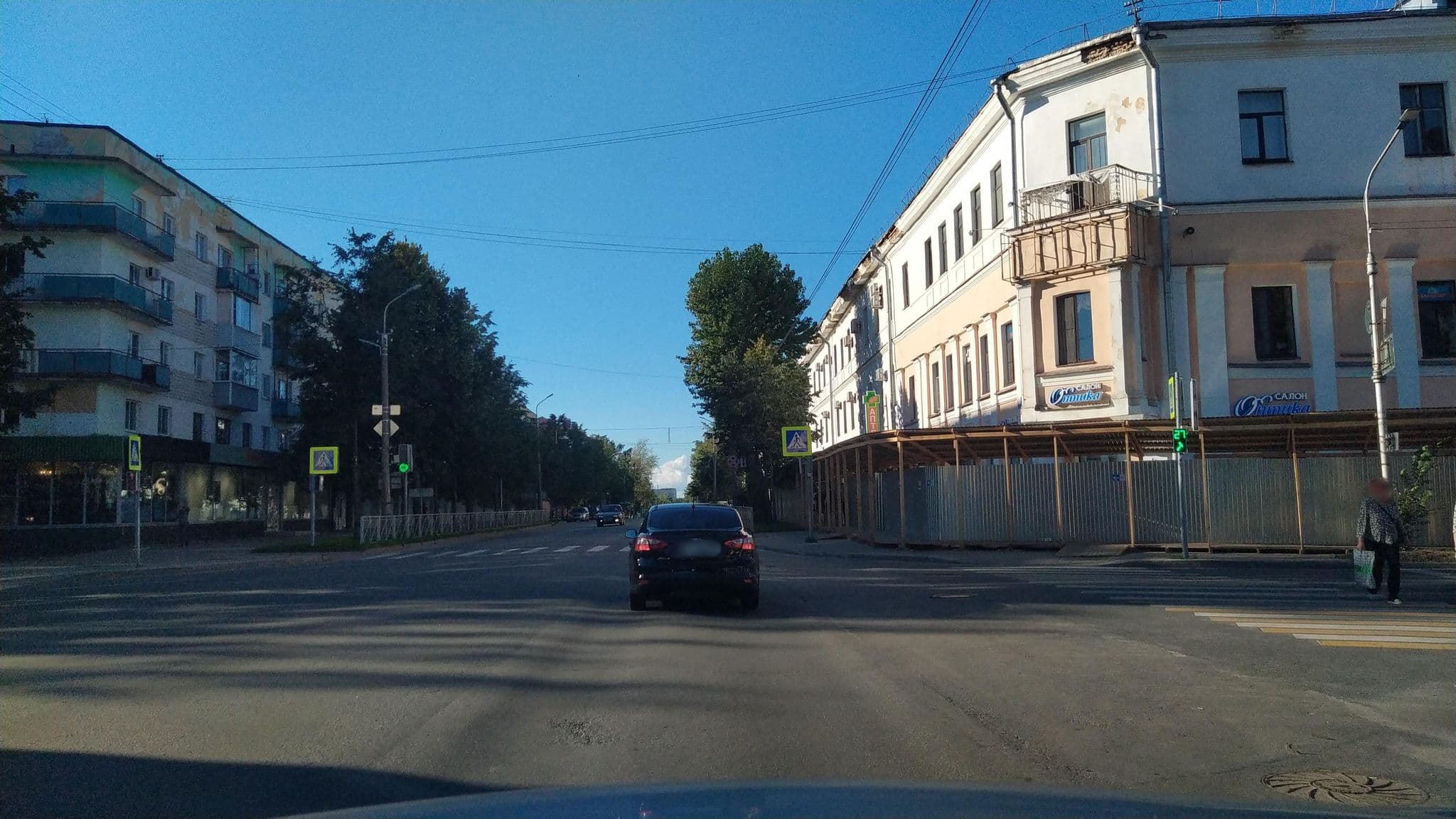 Street view near БМ Hostel, Velikiy Novgorod — © ser9ei999 (CC BY-SA · Mapillary)