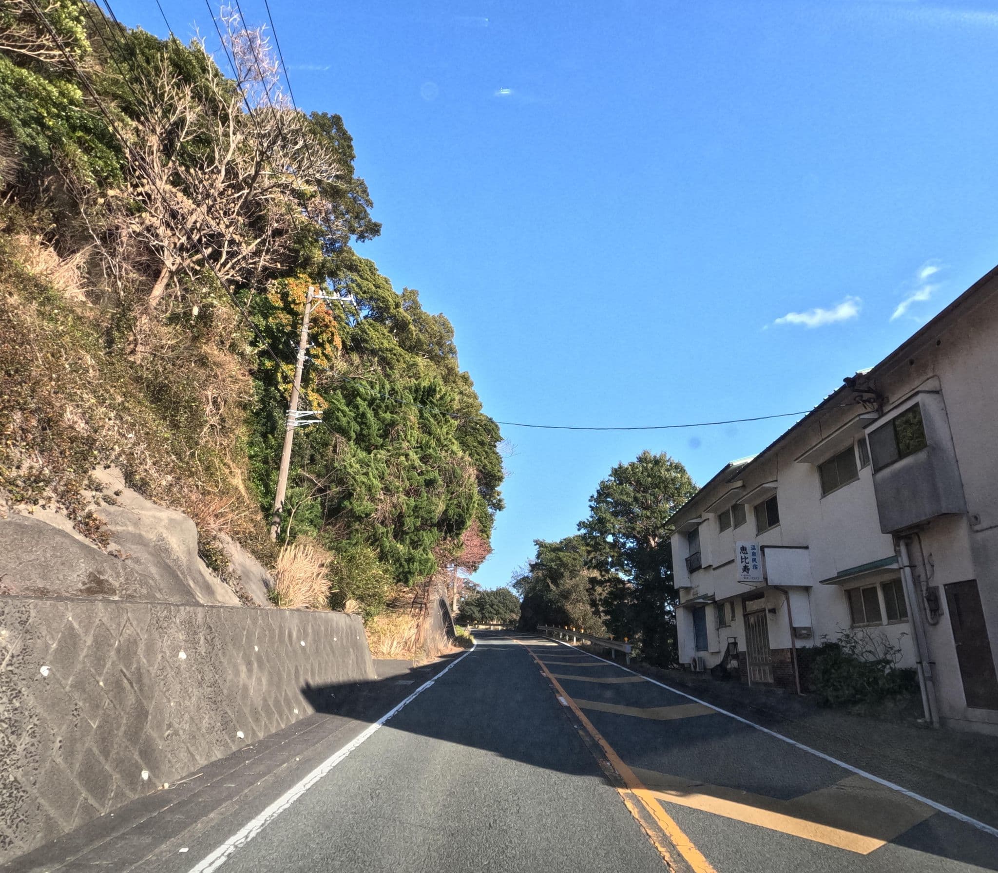 Street view near 恵比寿, Inatori — © rsnaru (CC BY-SA · Mapillary)