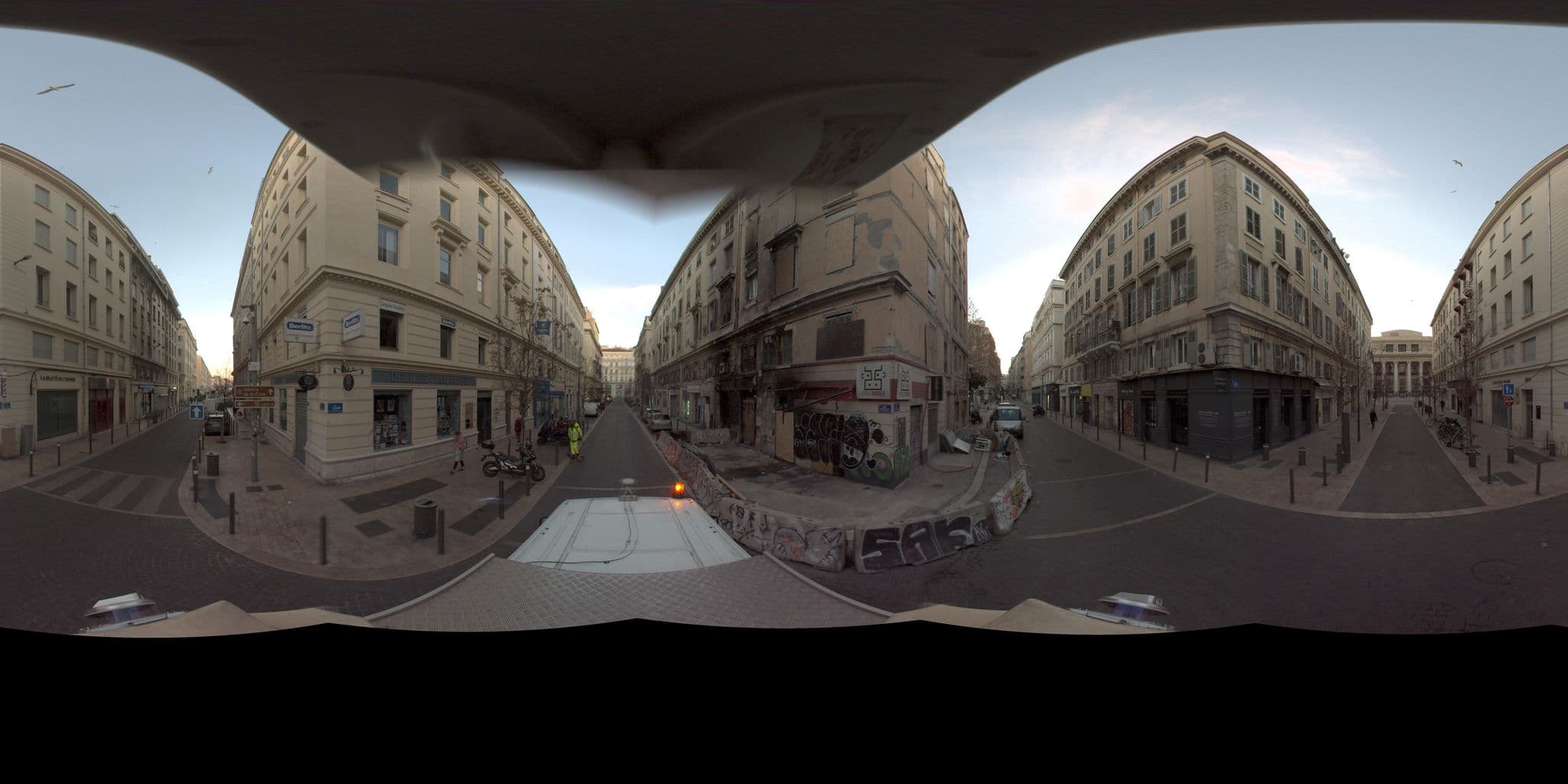 Street view near Hôtel Europe, Opéra — © Suez (CC BY-SA · Mapillary)
