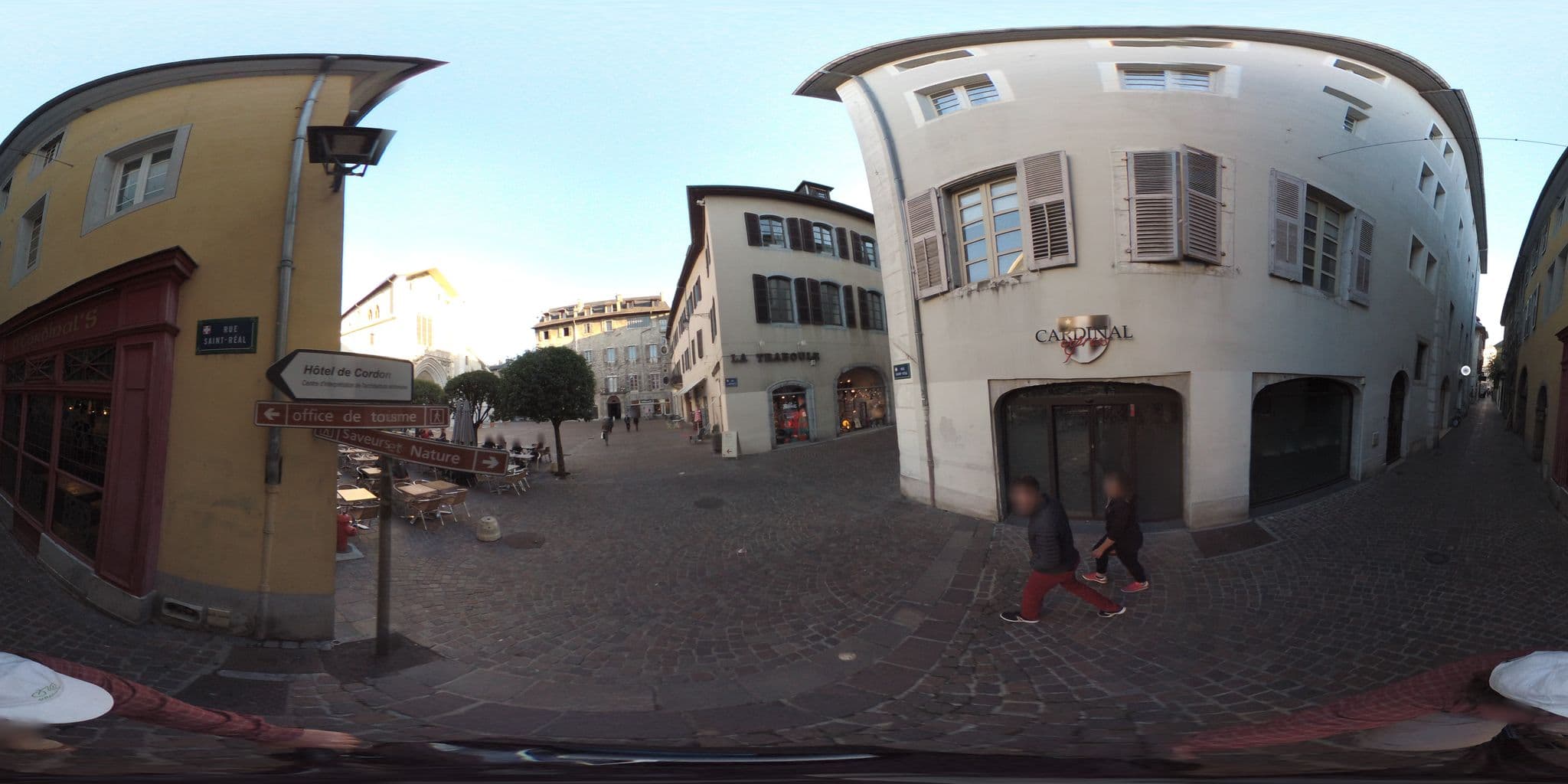 Street view near Les Suites de l'Hôtel de Sautet, Chambéry — © geovelo (CC BY-SA · Mapillary)