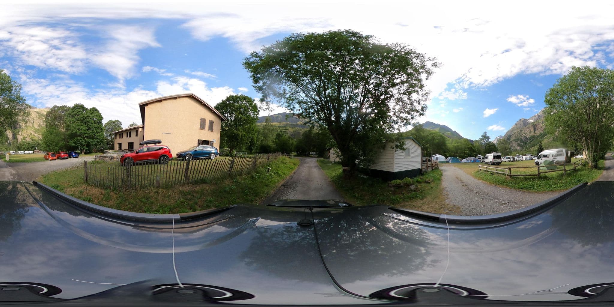 Street view near Chalet du Combeynot, Le Monêtier-les-Bains — © eric_s (CC BY-SA · Mapillary)
