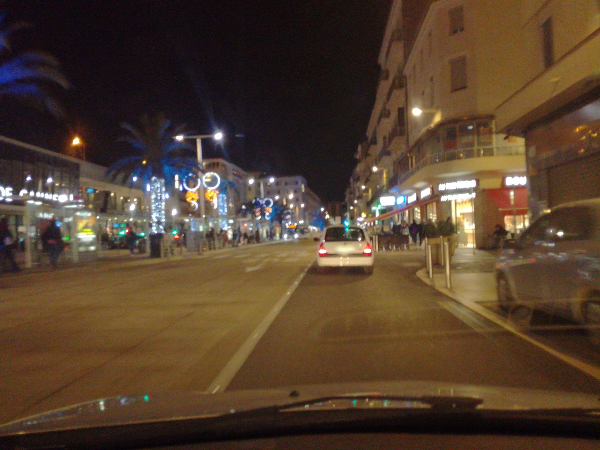 Street view near L'Esterel, Cannes — © baptistemm (CC BY-SA · Mapillary)