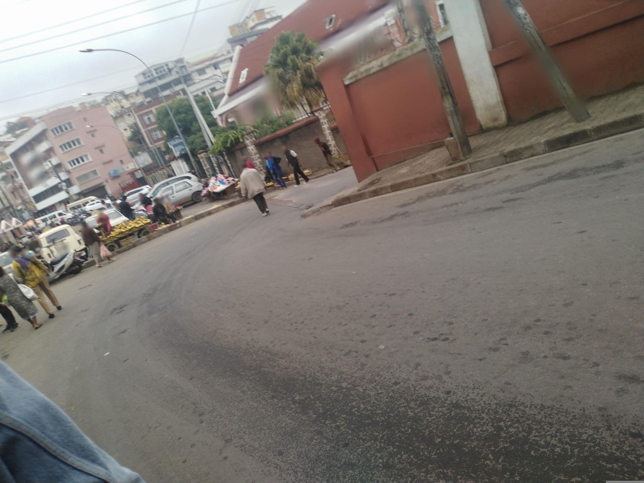 Street view near Maison D'hotes Mandrosoa, Antananarivo — © RatsimbazafyEloi (CC BY-SA · Mapillary)