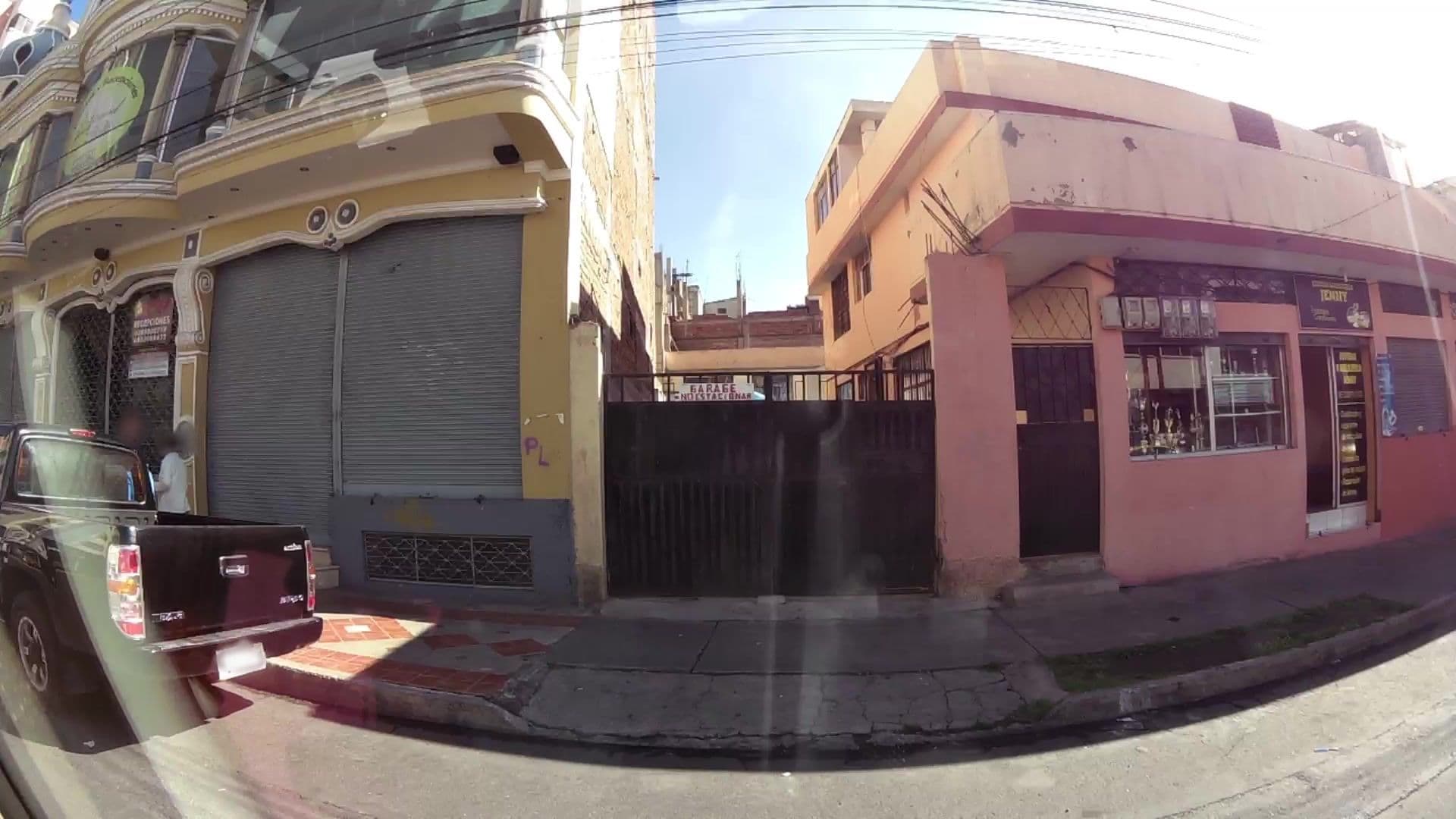 Street view near Hotel Mashany, Riobamba — © kaartcam (CC BY-SA · Mapillary)
