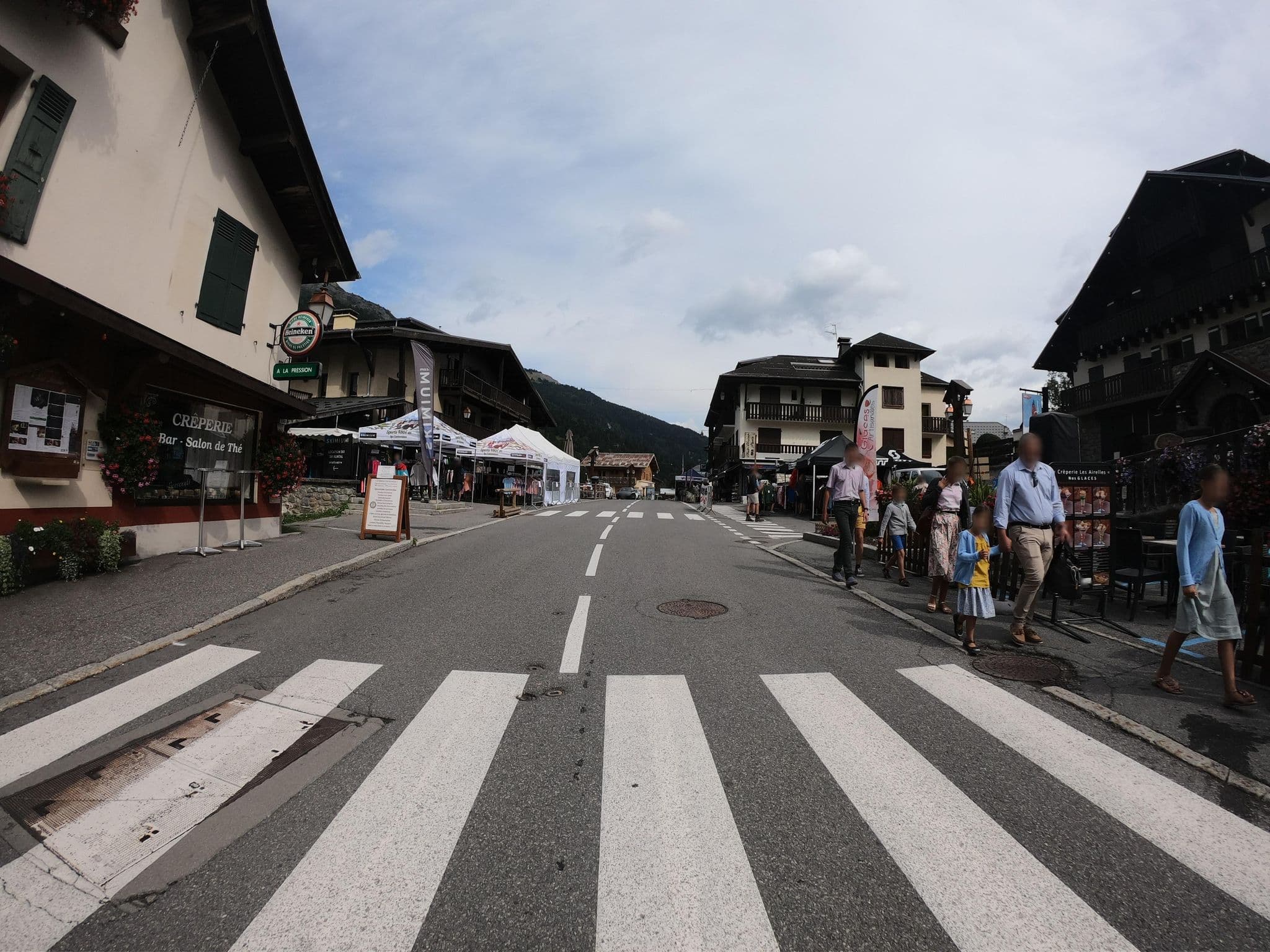 Street view near Le Hameau du Ptou, Les Contamines-Montjoie — © joostjakob (CC BY-SA · Mapillary)