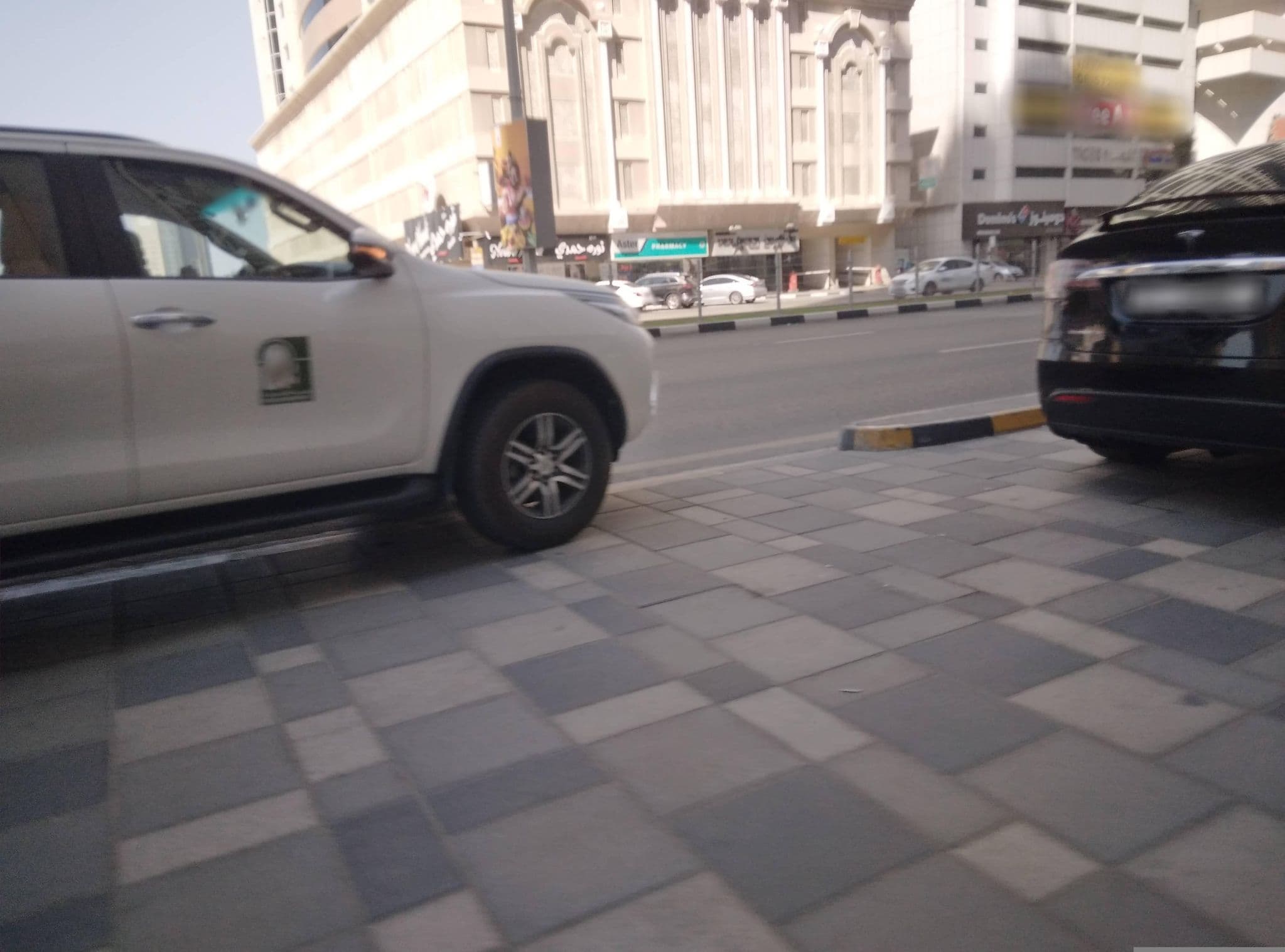 Street view near lamar spa, Al Majaz — © mapfool (CC BY-SA · Mapillary)