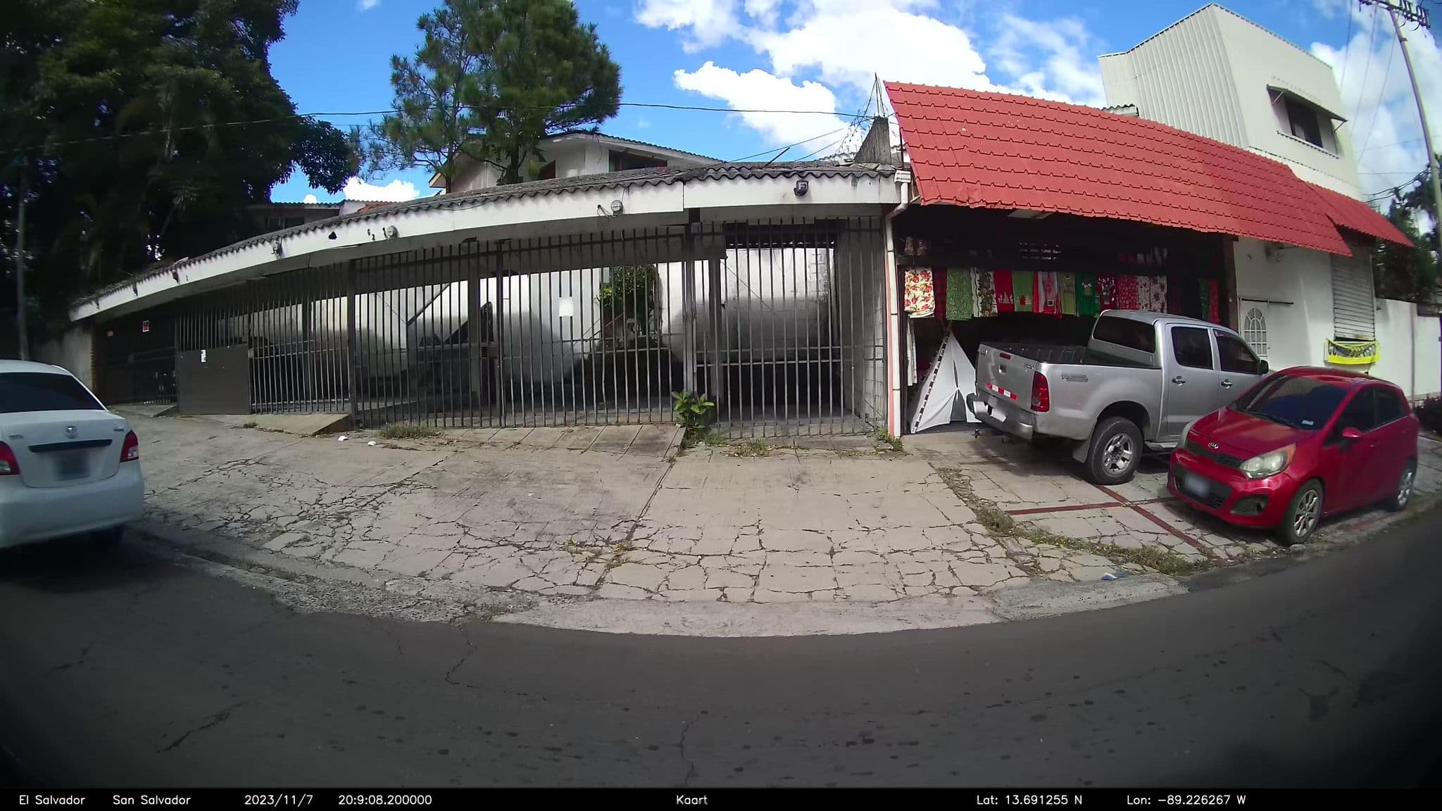 Street view near Hotel Villa Margarita, Antiguo Cuscatlán — © kaart_2 (CC BY-SA · Mapillary)